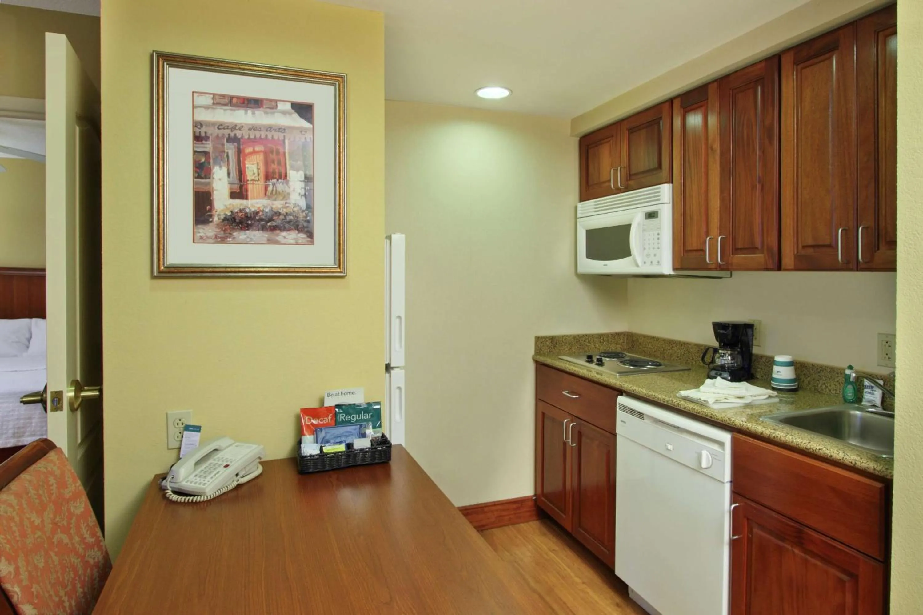 One-Bedroom King Suite - Non-Smoking in Homewood Suites by Hilton Chesapeake - Greenbrier