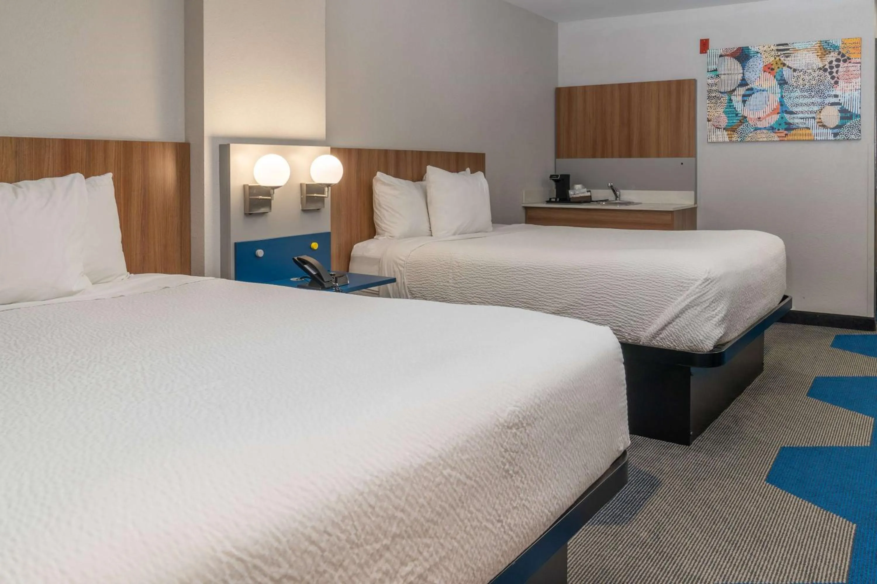 2 Queen Beds, Suite, Dog-Friendly, Non-Smoking in Microtel Inn & Suites by Wyndham Pigeon Forge