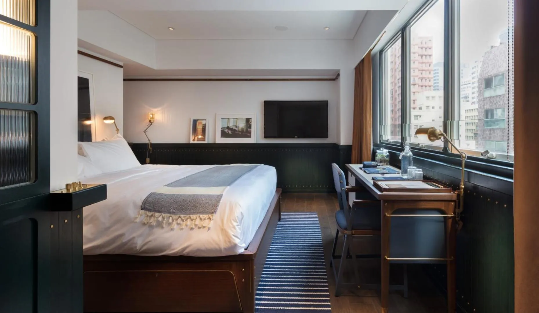 Large Room with King Bed in The Fleming Hong Kong