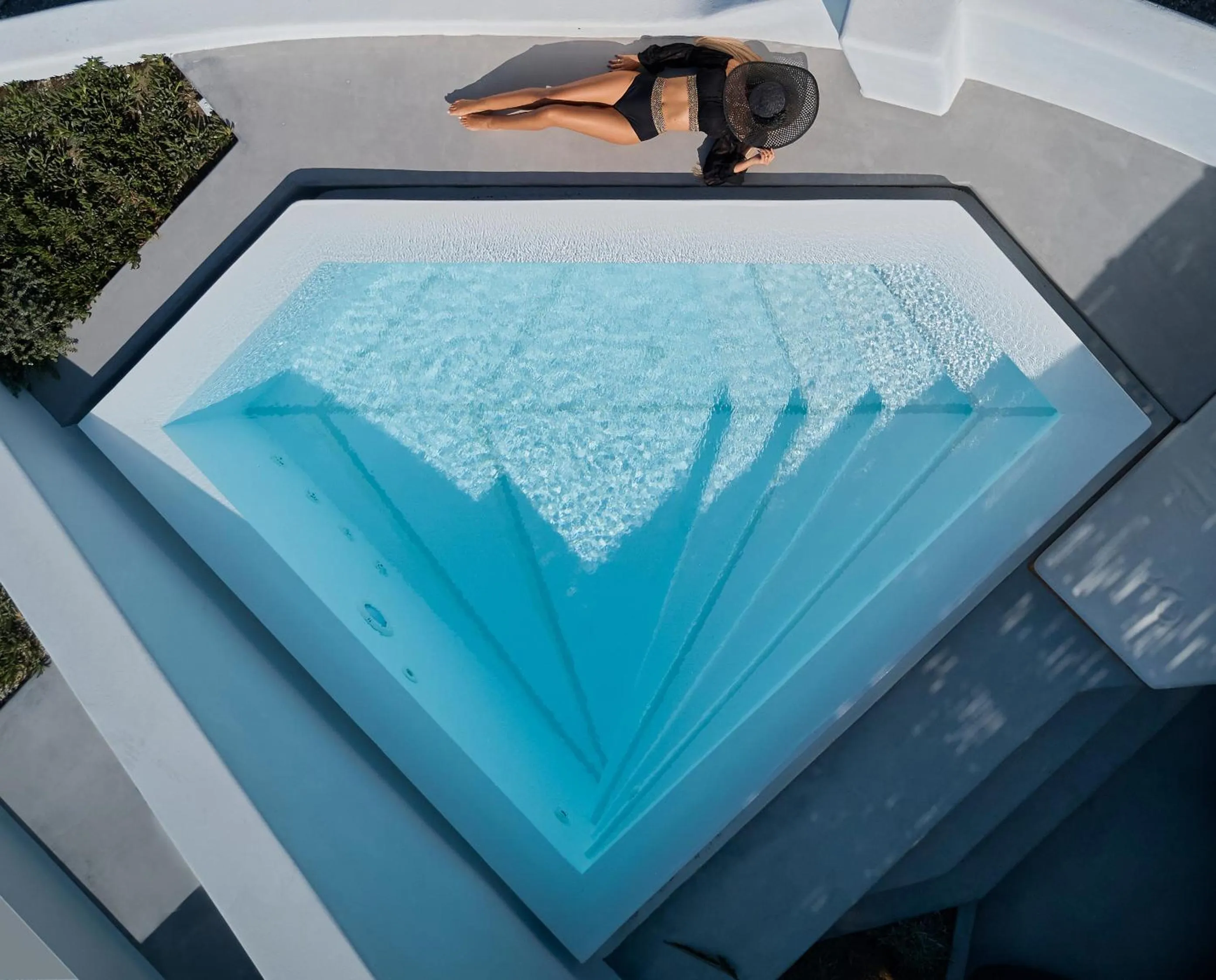 The Diamond Suite with Diamond Infinity Heated Private Pool in Phos The Boutique