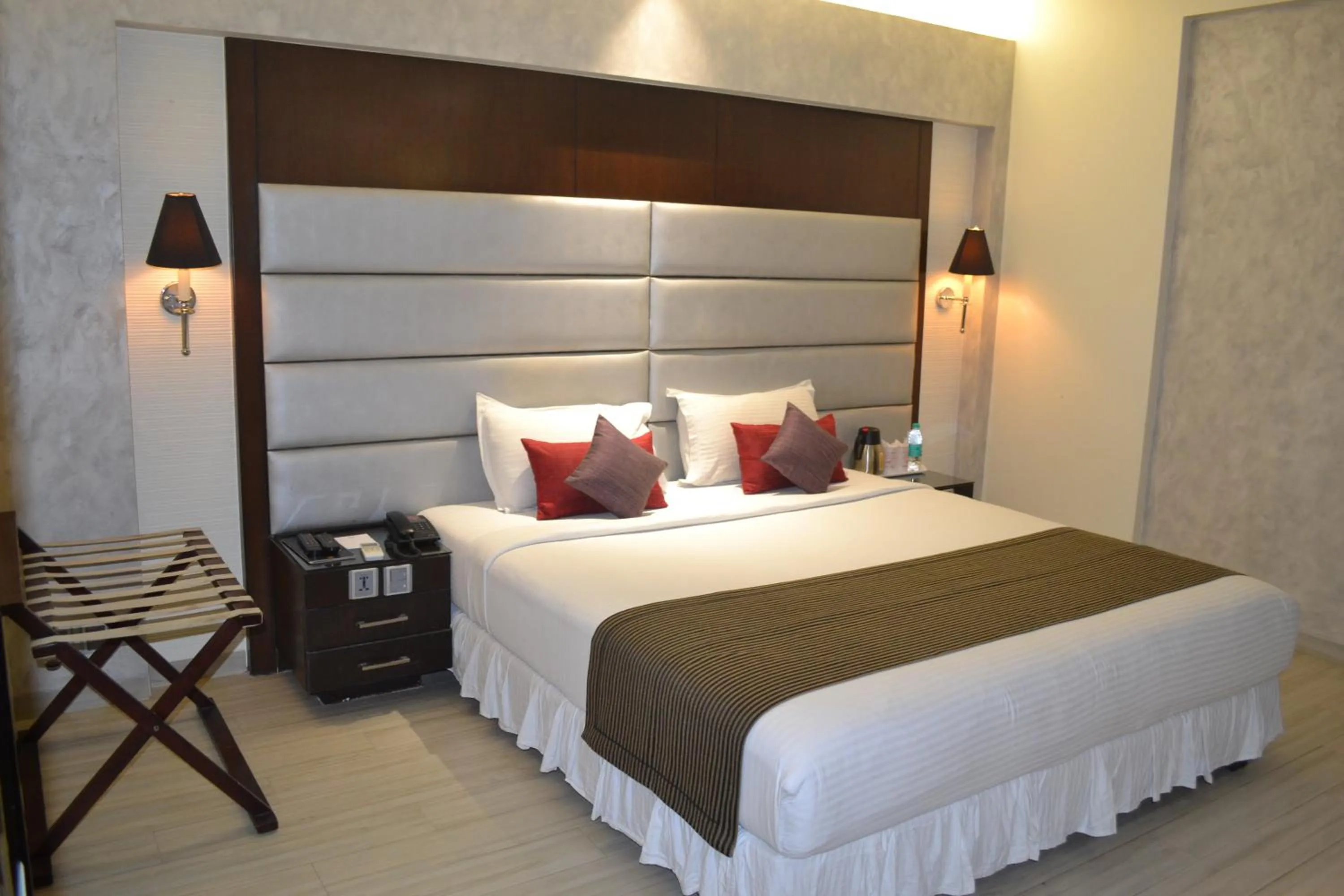 Deluxe Double or Twin Room - single occupancy in Southern Plaza