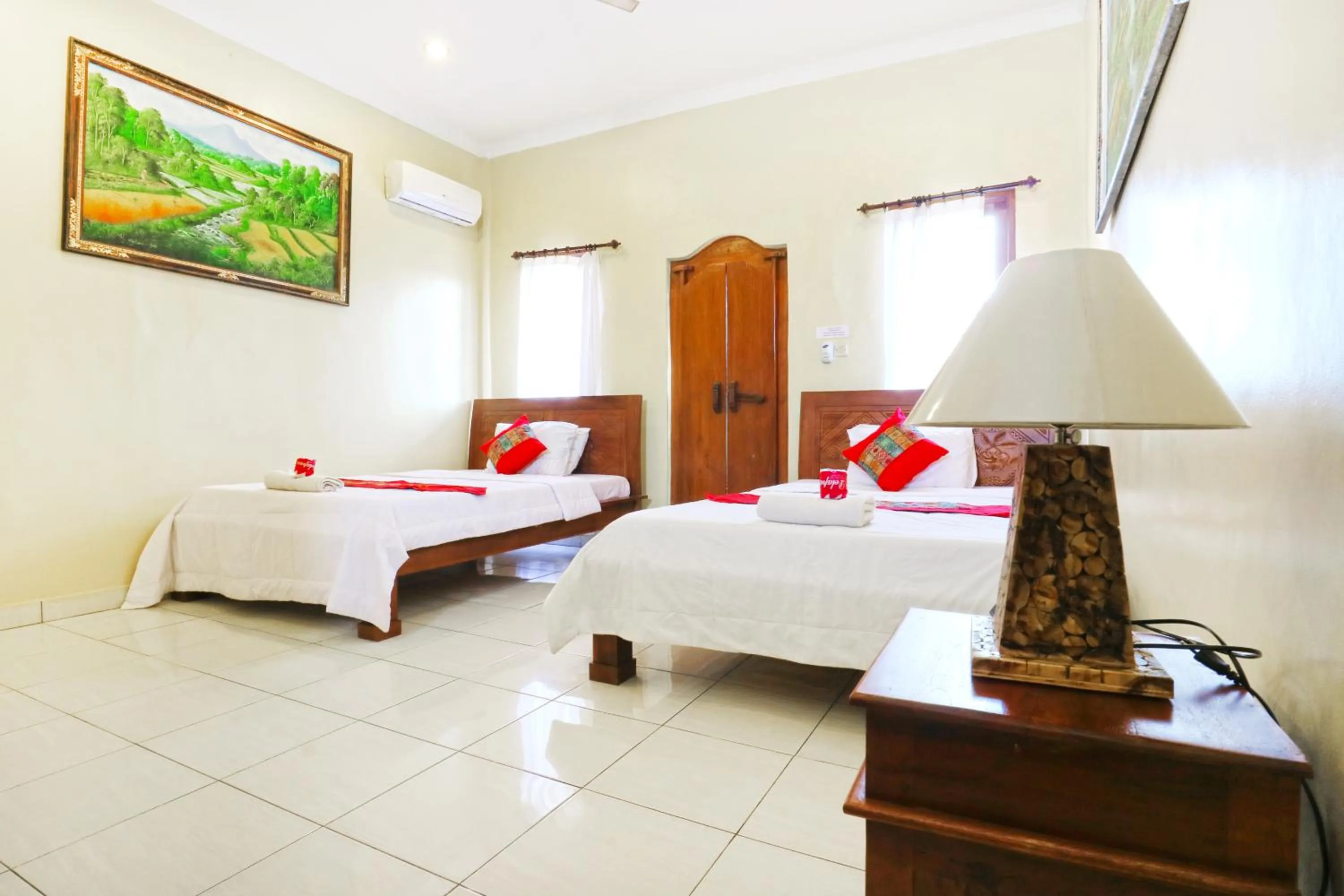 Twin Room in Jungut Guest House Ubud