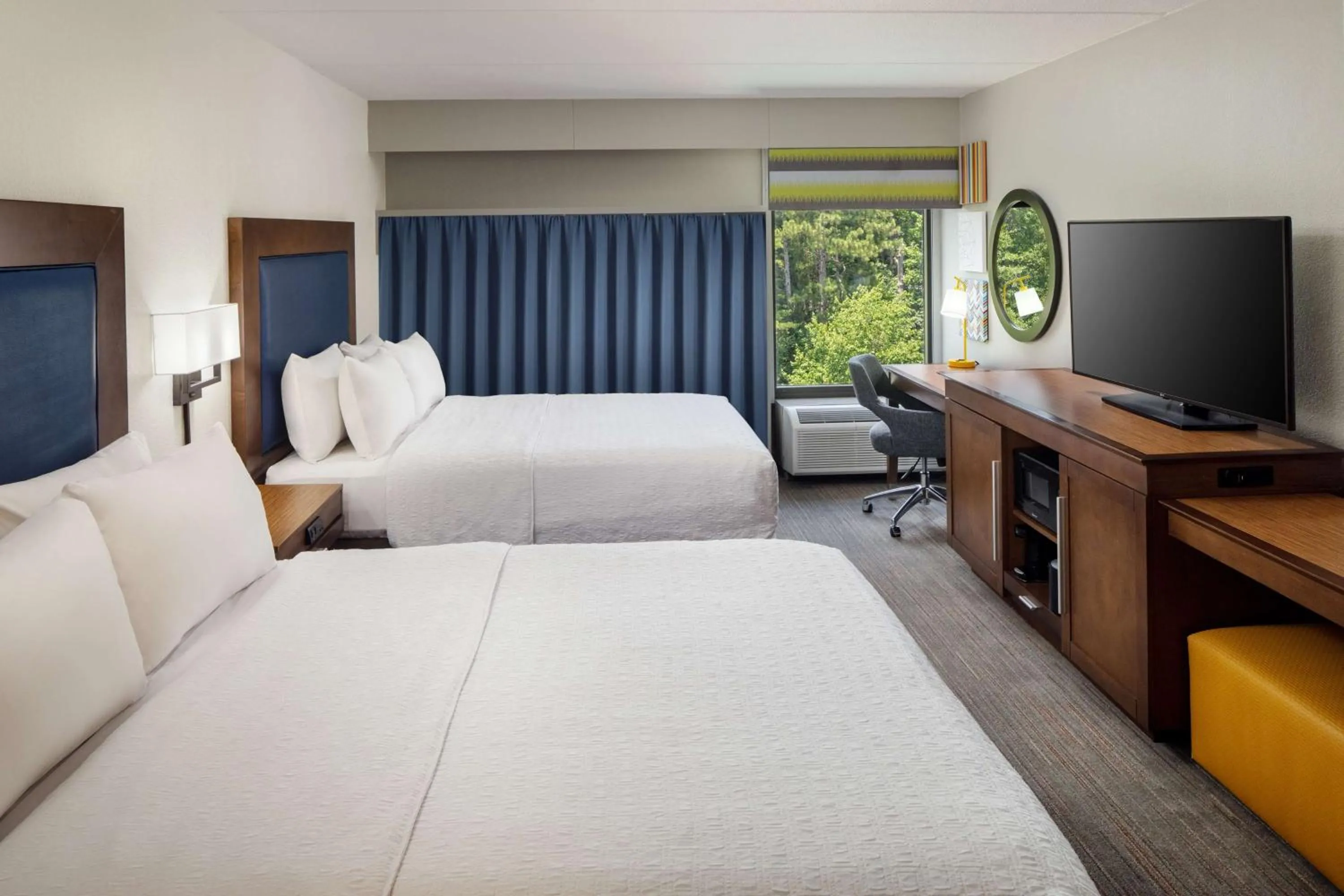 Queen Room with Two Queen Beds (4 Adults) in Hampton Inn Atlanta-Northlake