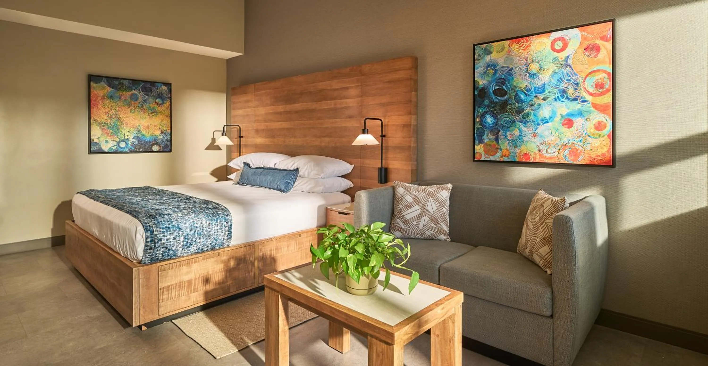 King Room in Surfsand Resort