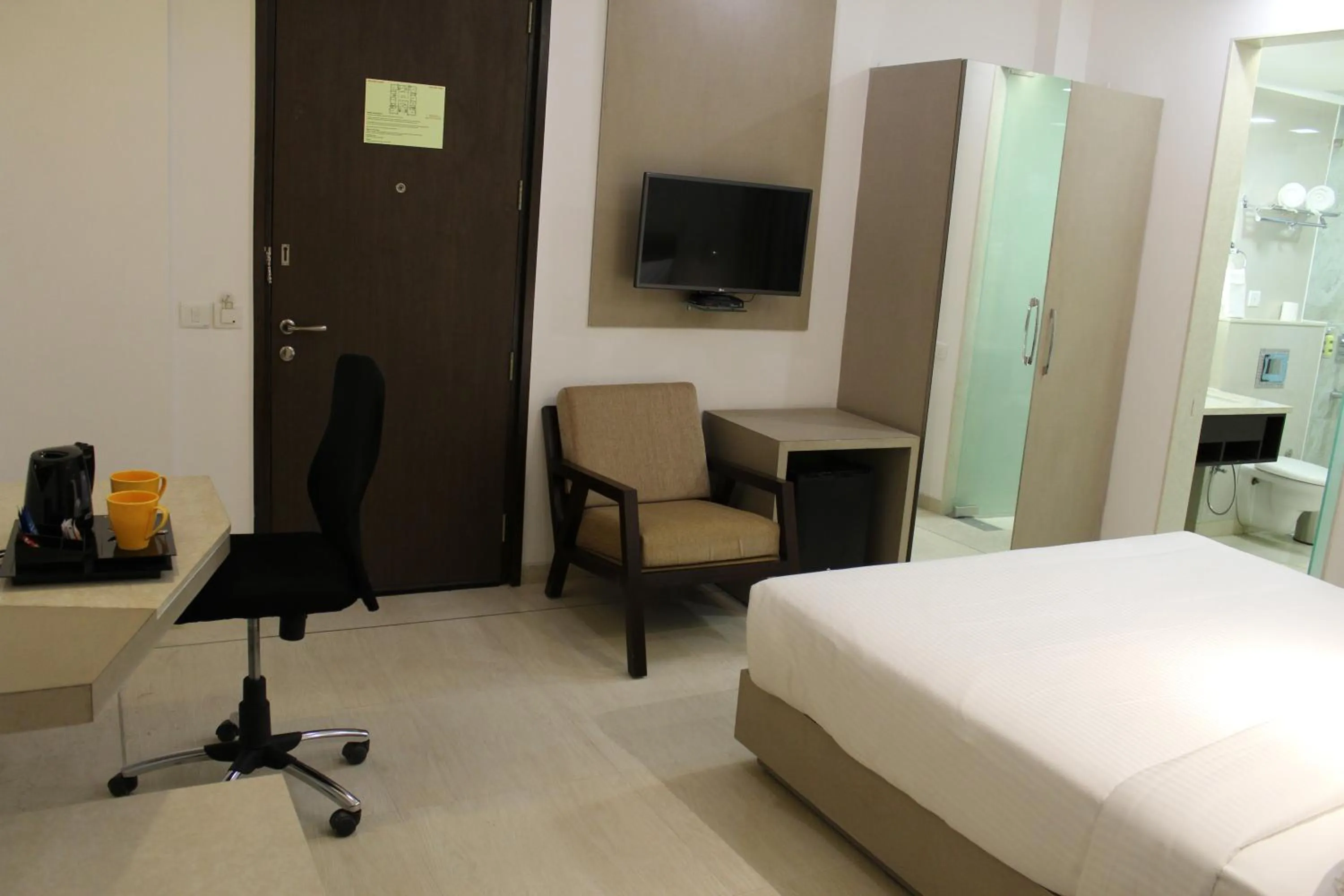 Deluxe Room - single occupancy in Keys Lite by Lemon Tree Hotels, Mayfield, Gurgaon