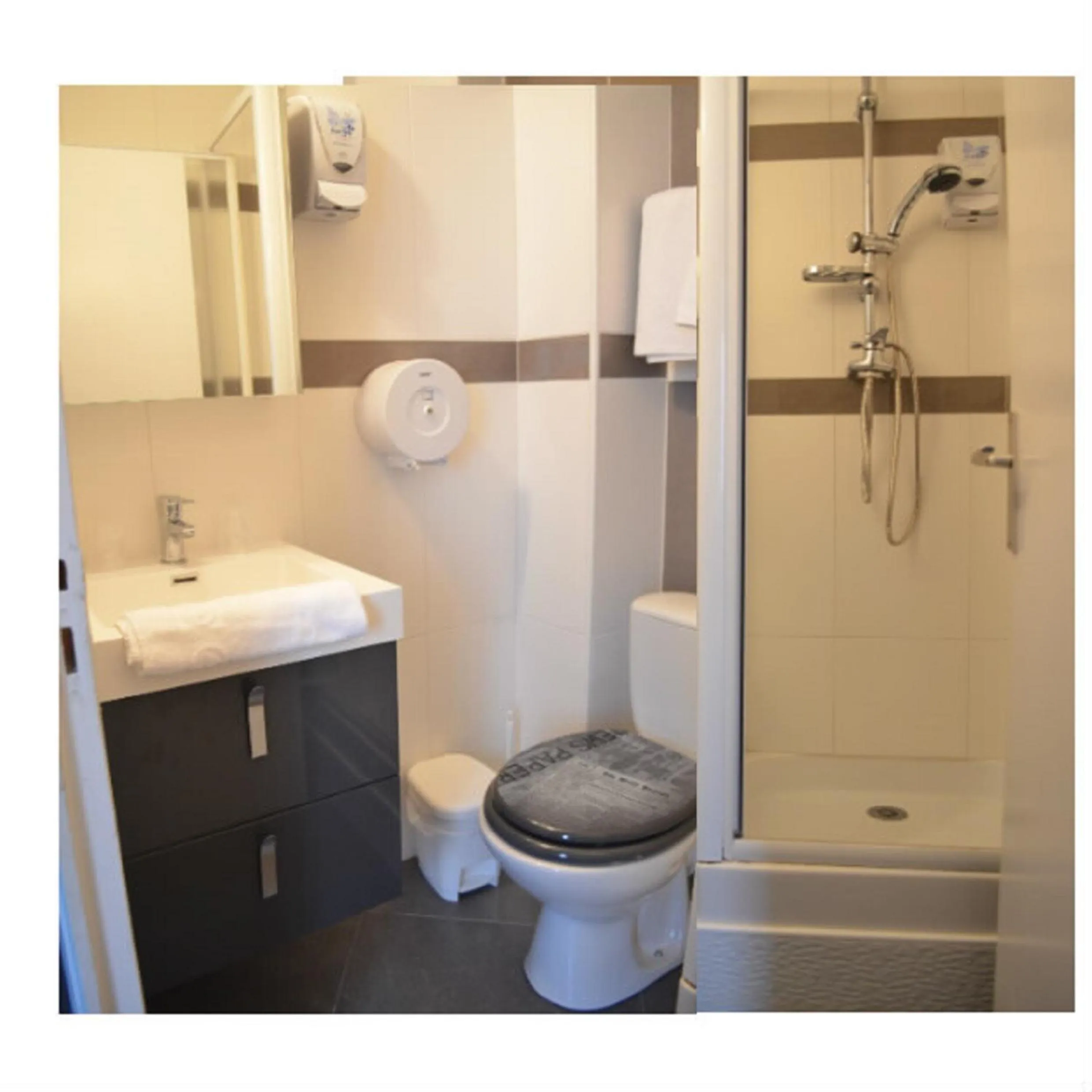 Quadruple Room with Bunk Bed in Hotel Central Anzac