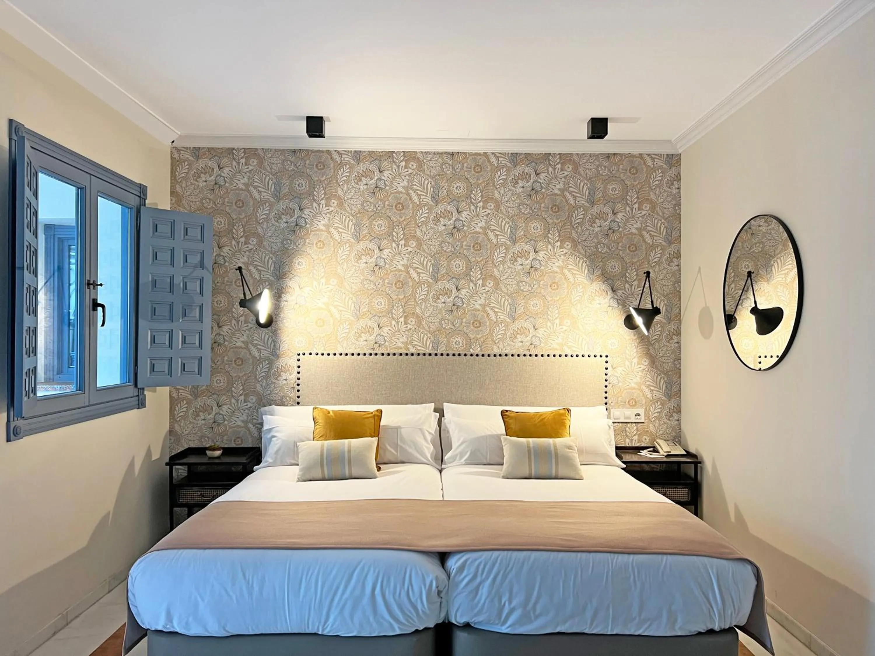 Double or Twin Room in Itaca Sevilla by Soho Boutique