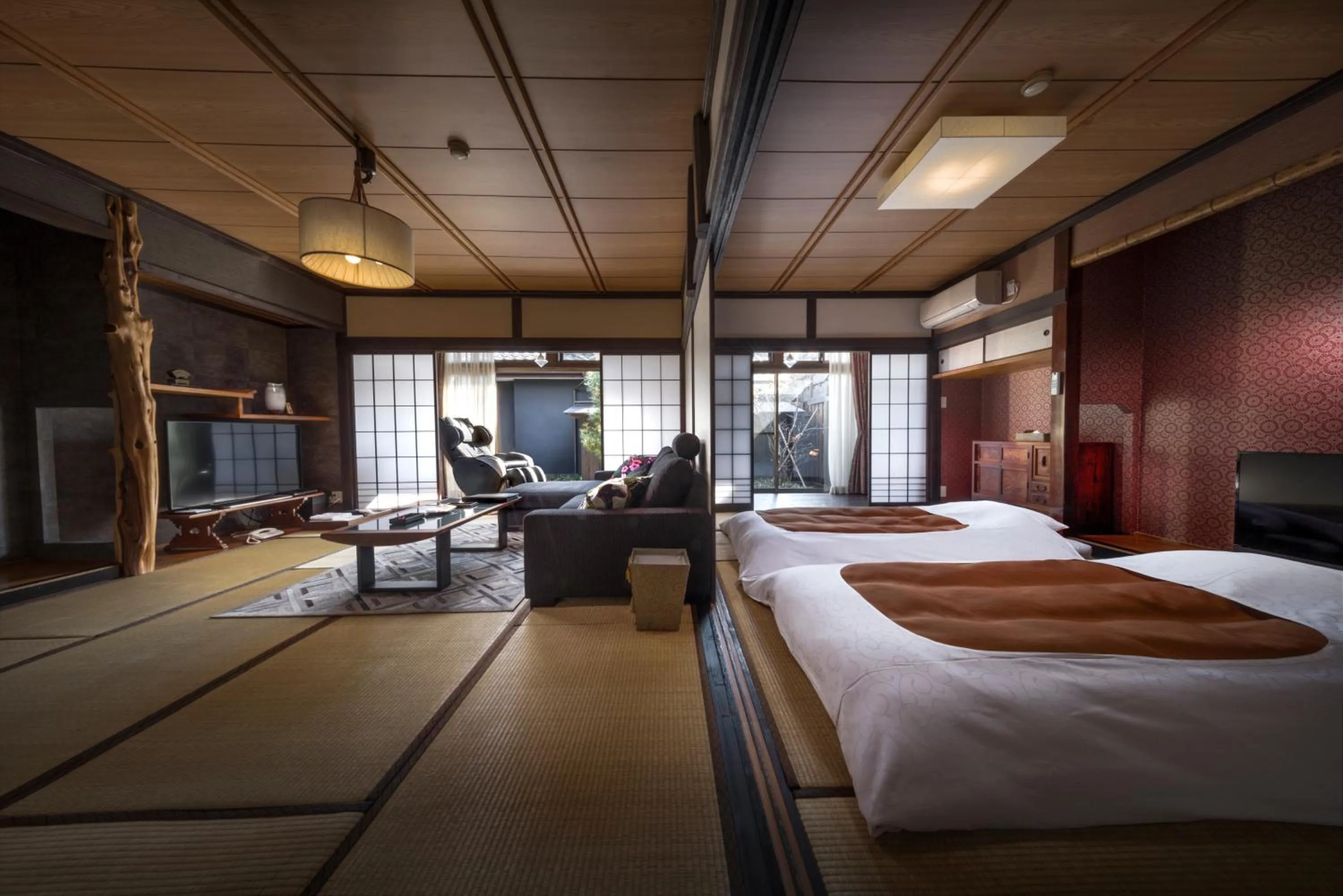 Deluxe Twin Room with Tatami Area and Open-Air Bath in Kurotake