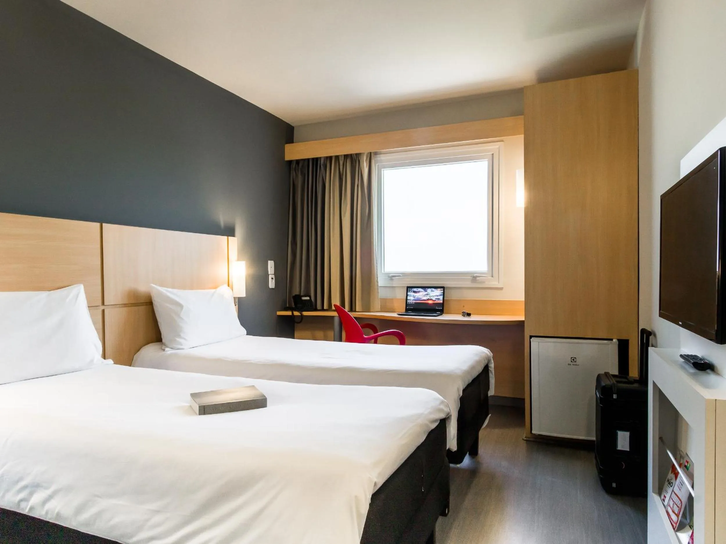 Standard Twin Room - single occupancy in ibis Marilia