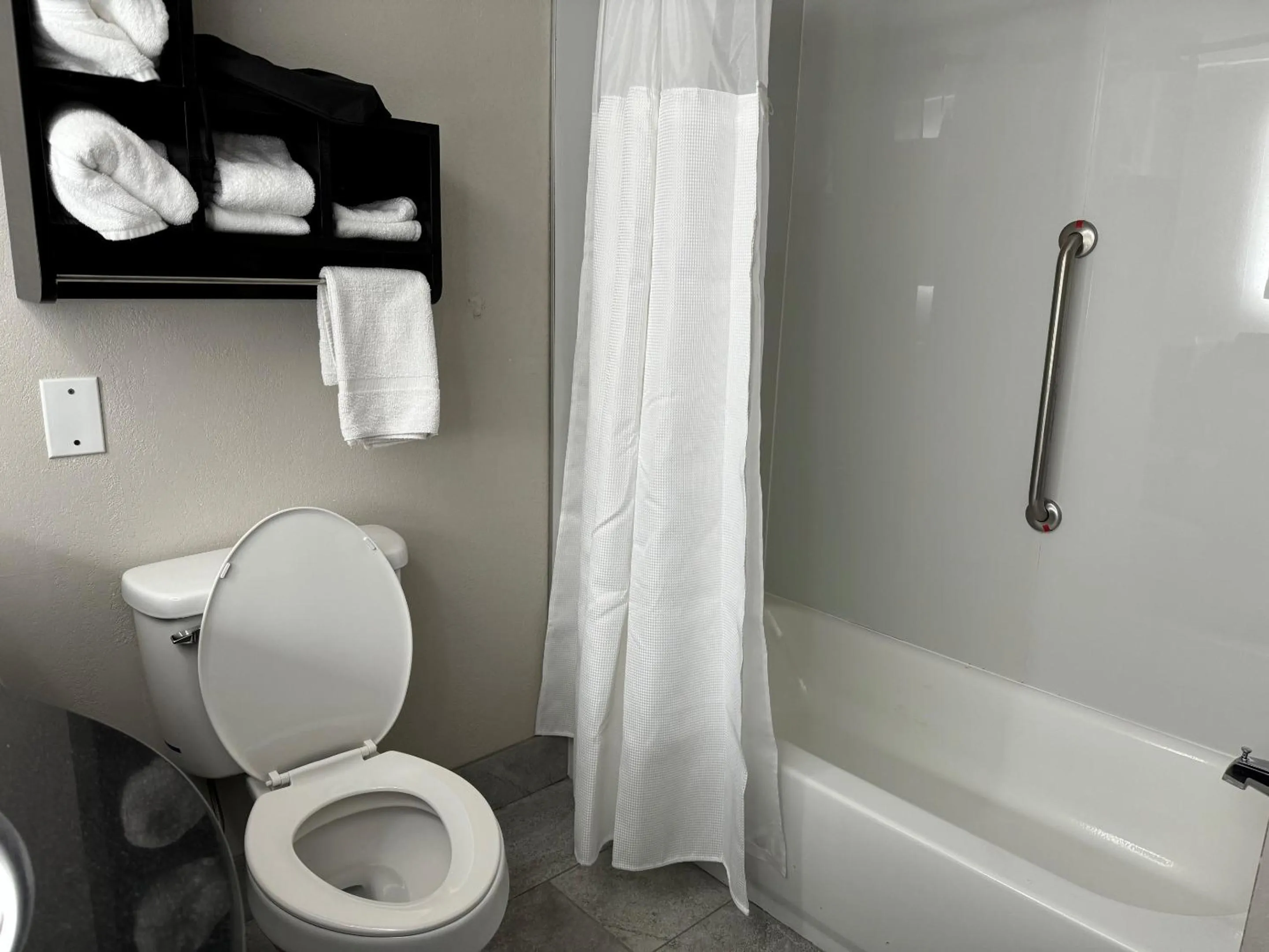 King Room - Non-Smoking in Wingate by Wyndham North Little Rock