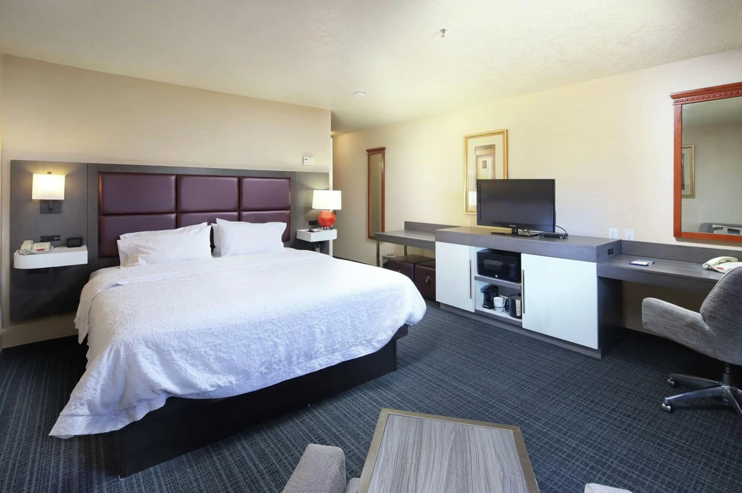 King Room with King Bed - Non-Smoking in Hampton Inn Sierra Vista