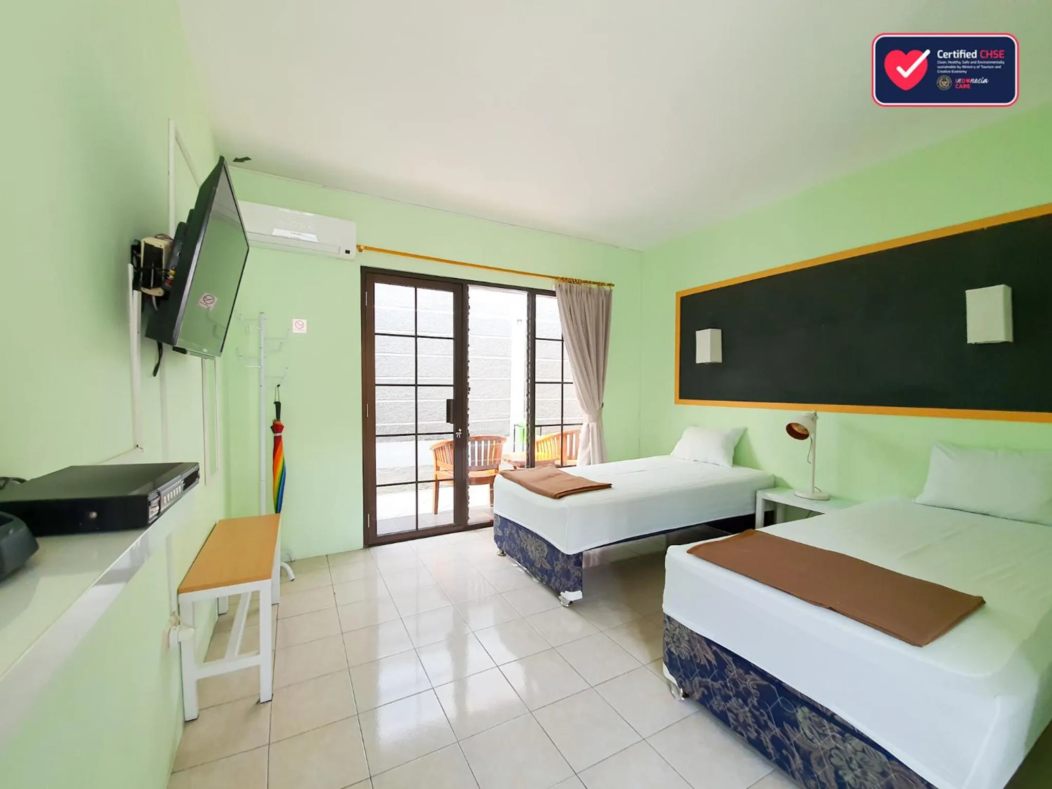 Superior Twin Room in Hotel Griya Wijaya