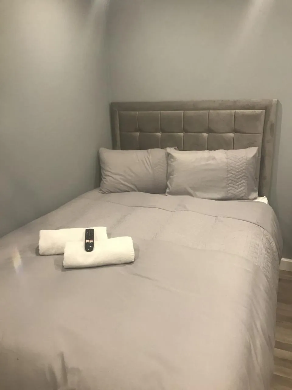 Single Room with Private Bathroom in Brownlows Inn