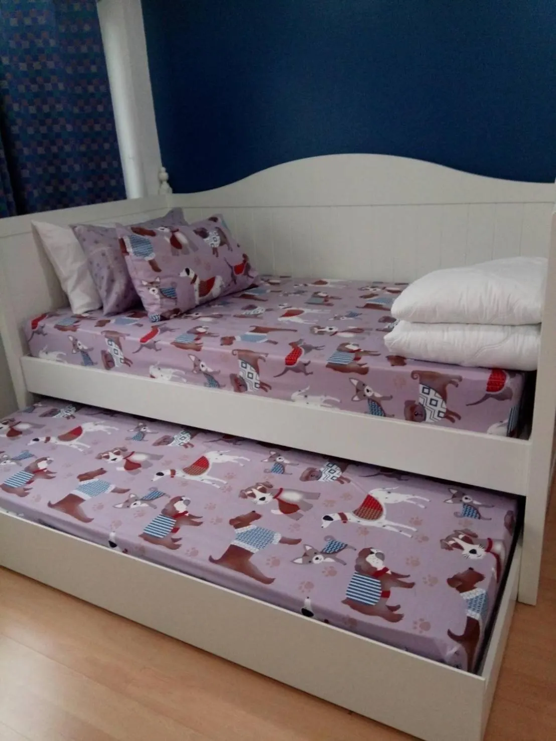 Twin Room with Private Bathroom in BaanSu Hostel