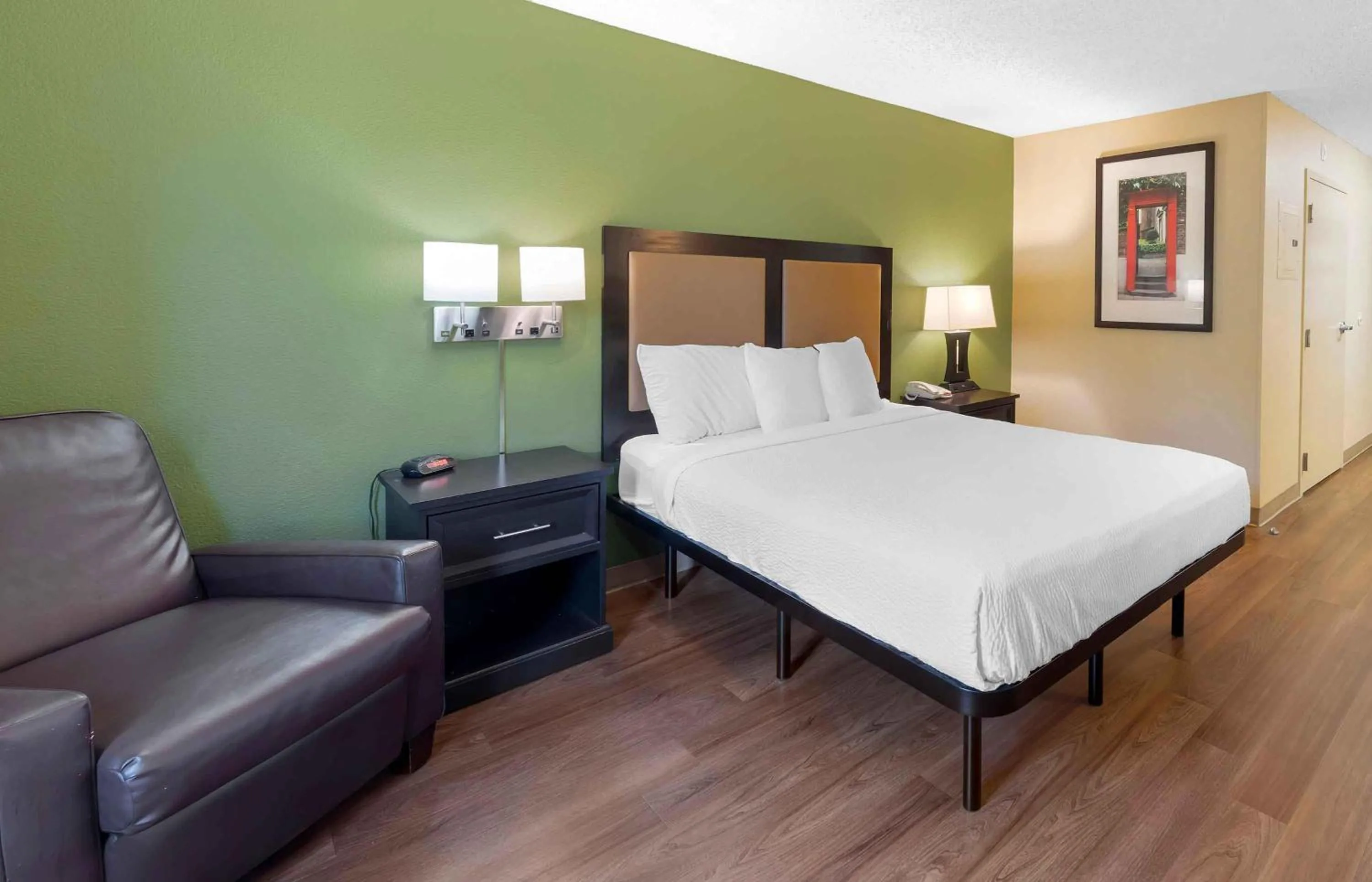 Queen Studio in Extended Stay America Suites - Lawton - Fort Sill