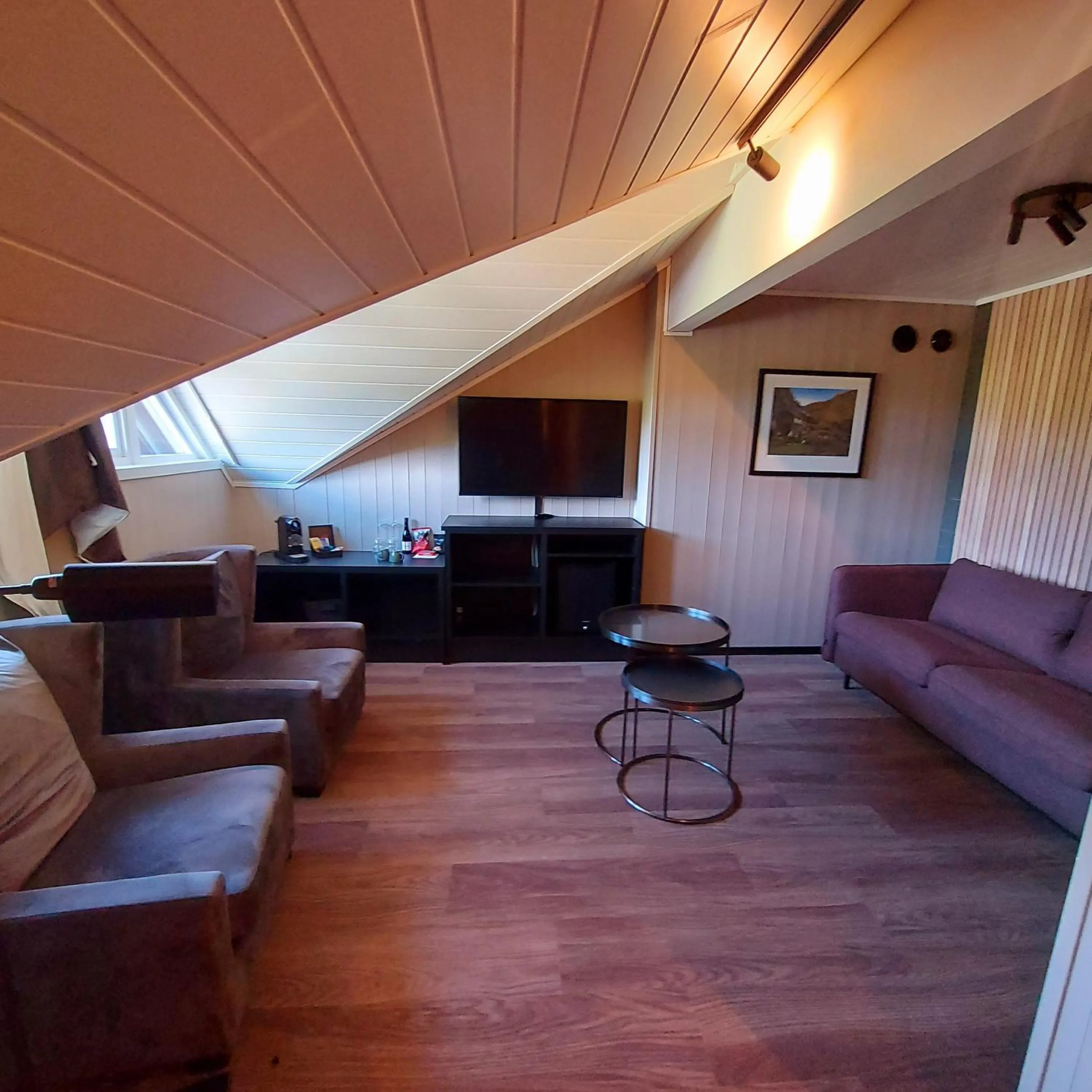 Standard Double Suite - single occupancy in Hovdestøylen