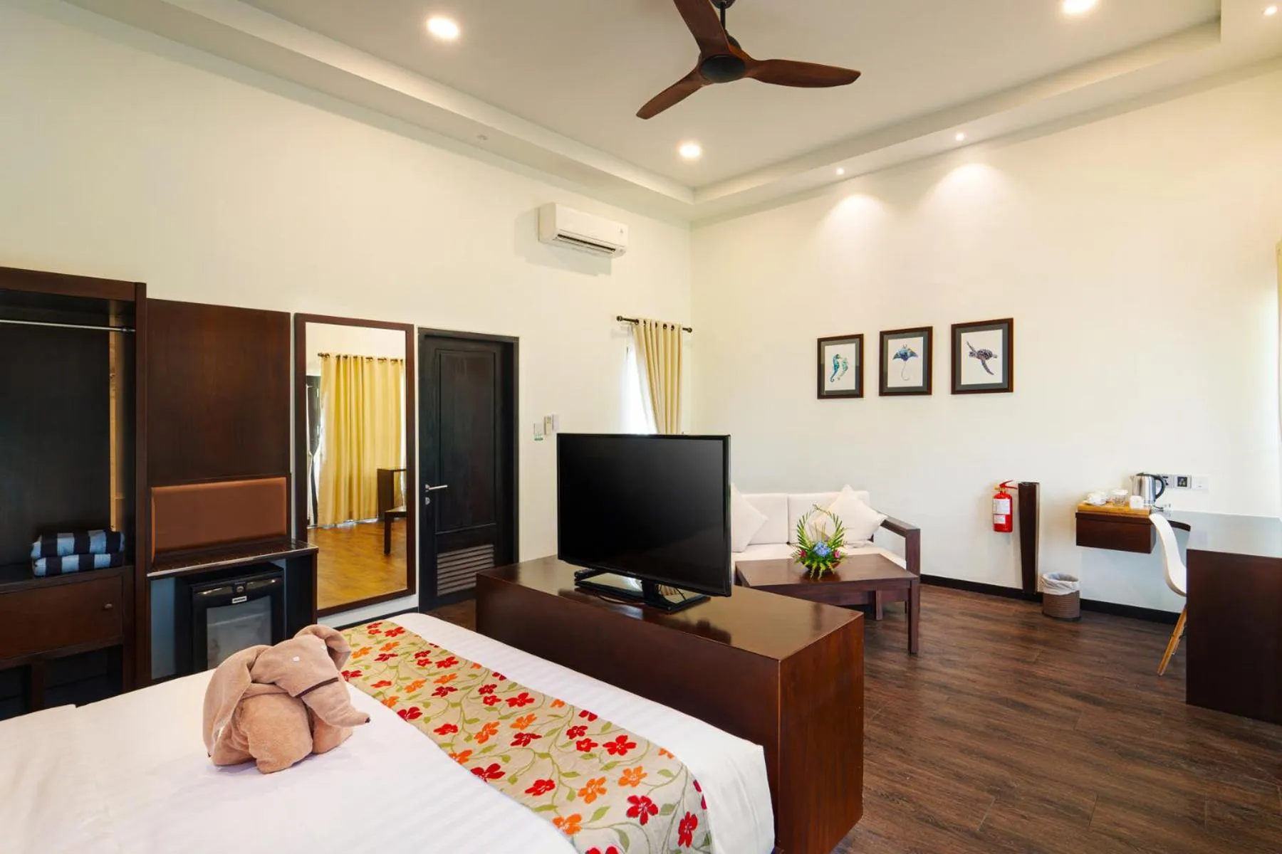 Sea View Chalet in Mayang Sari Beach Resort