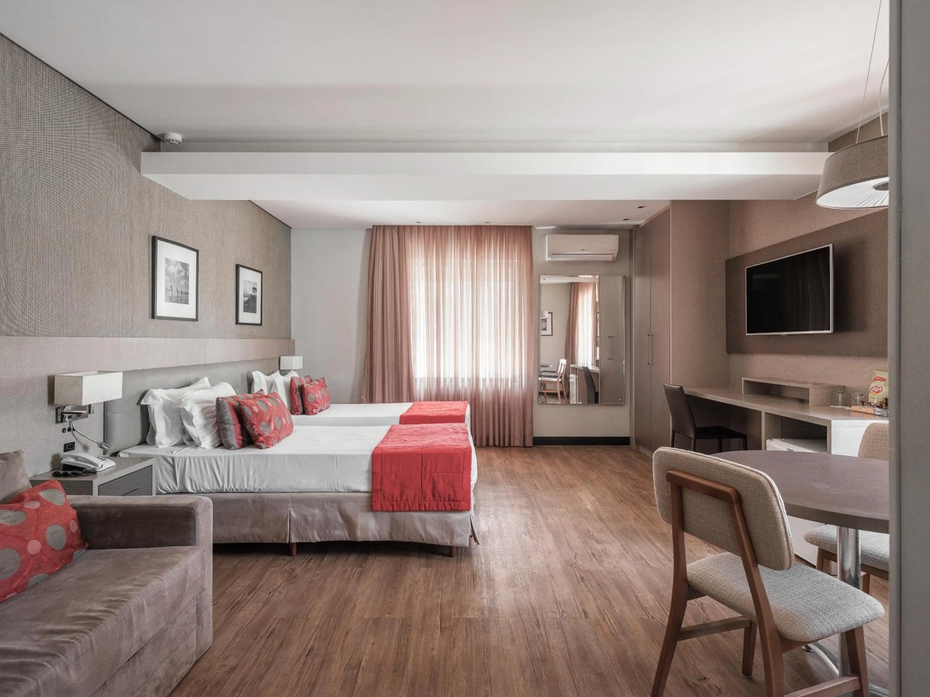 Premium Suite Twin Room  - single occupancy in Faial Prime Suítes