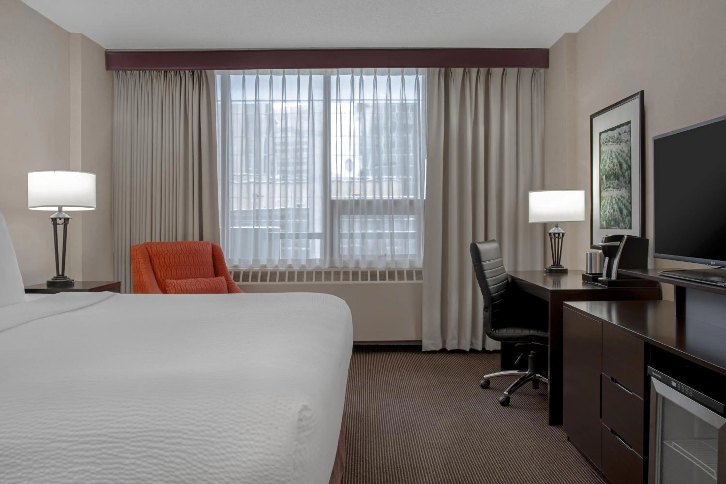 King Room with Balcony - Non-Smoking in Ramada Plaza by Wyndham Calgary Downtown