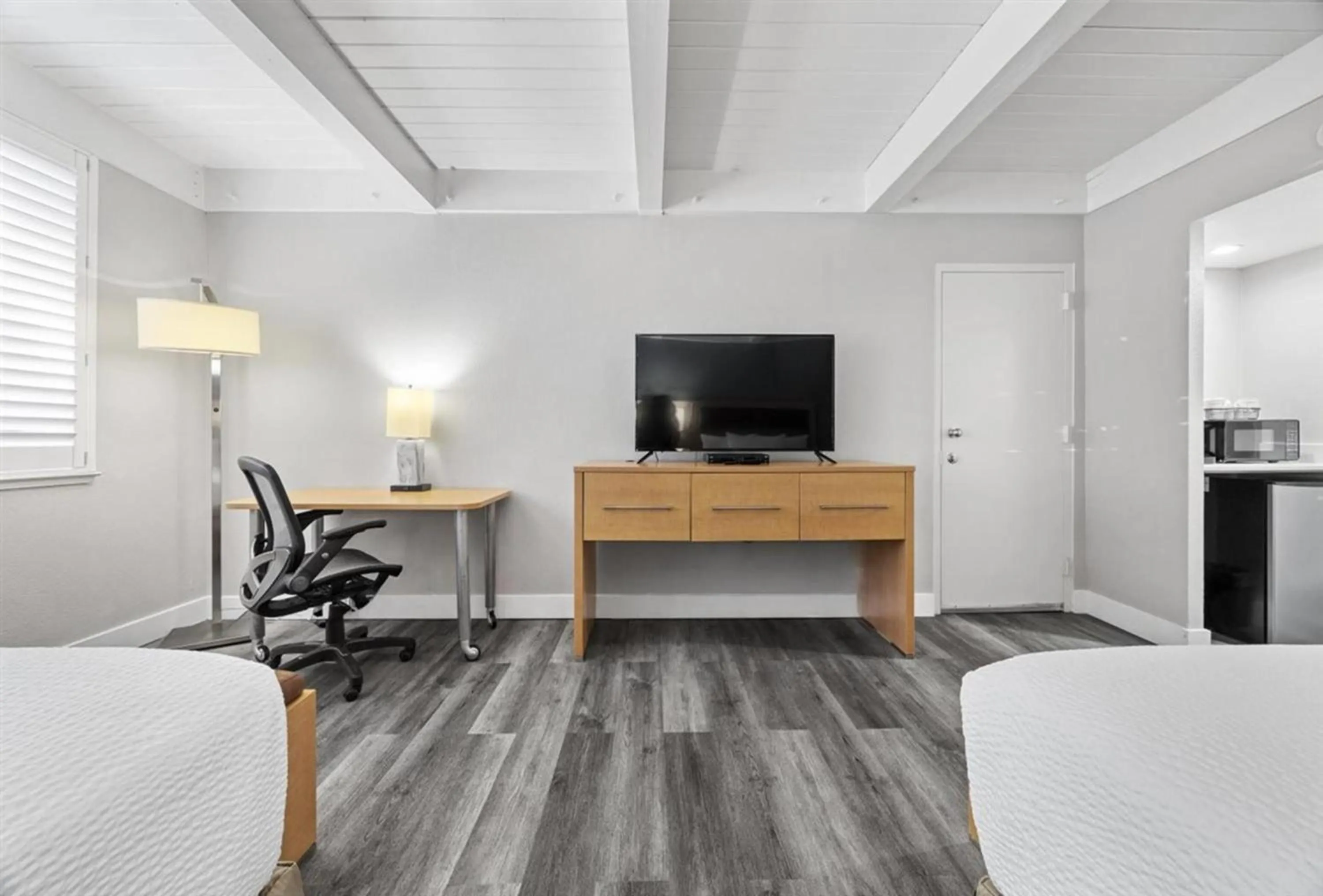 Queen Room with Two Queen Beds and Bath Tub - Mobility Accessible/Non-Smoking in Prodigy Hotel, a Days Inn by Wyndham