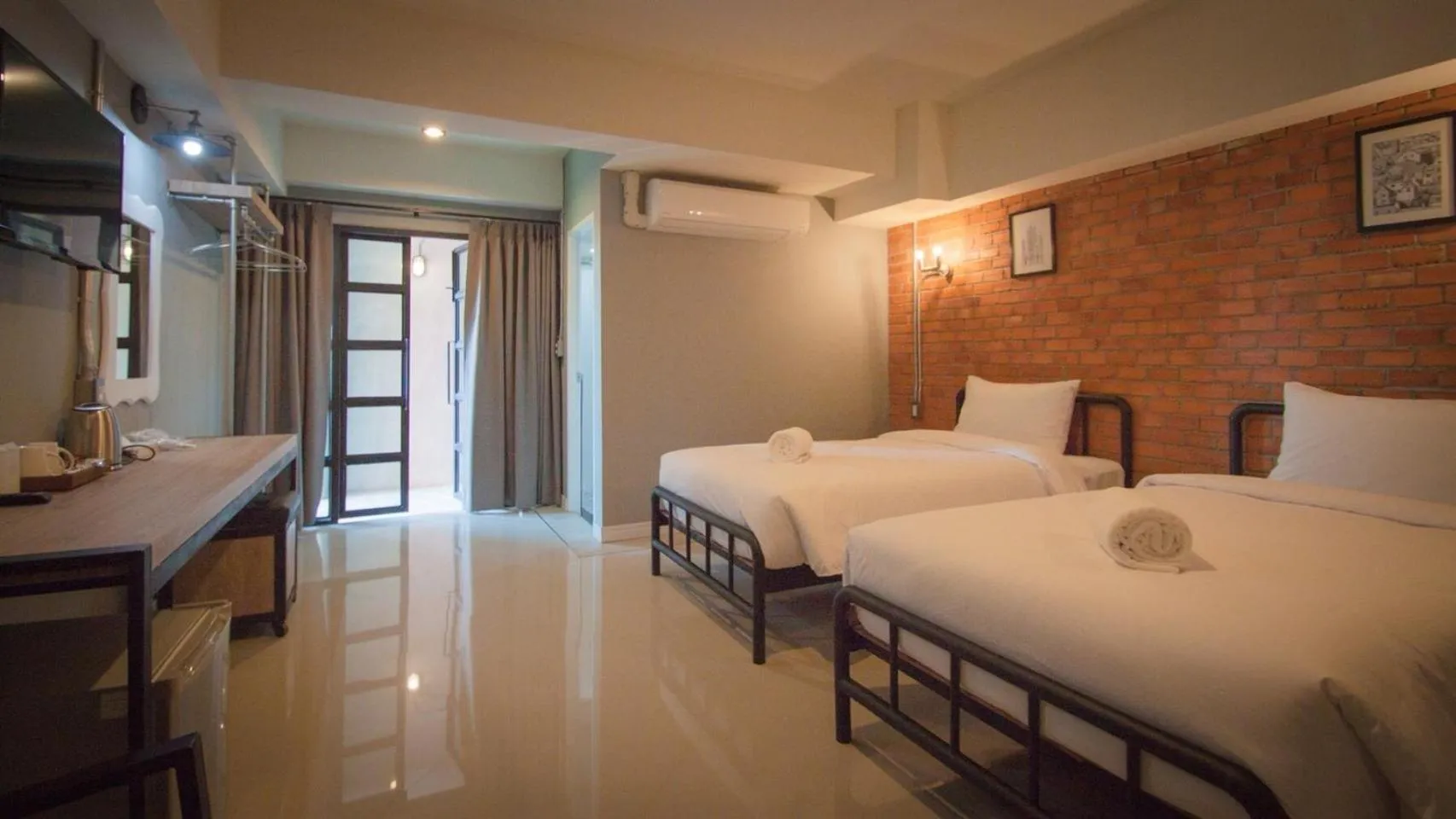 Deluxe Twin Room in The Old Inn