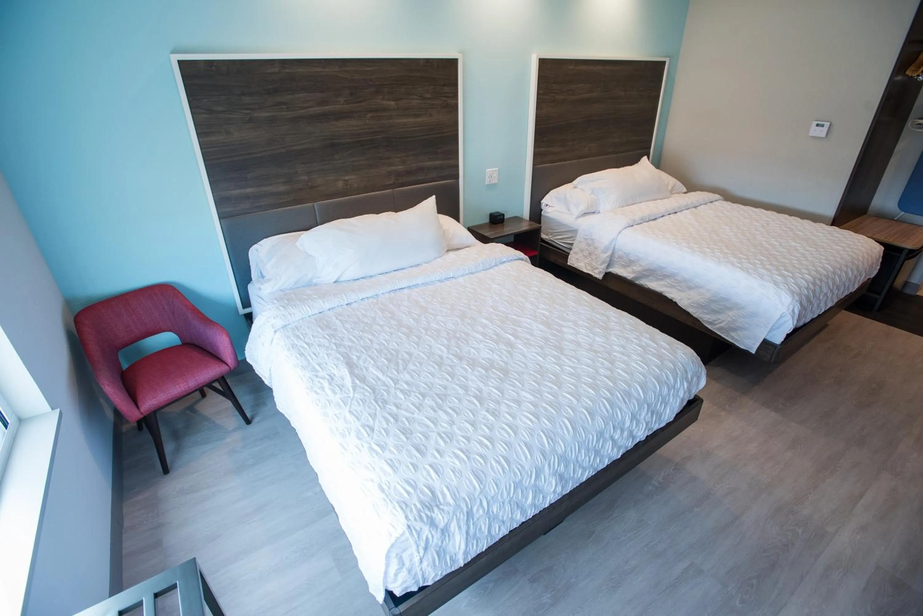 Queen Room with Two Queen Beds - Hearing Access in Tru By Hilton Cedar Rapids Westdale