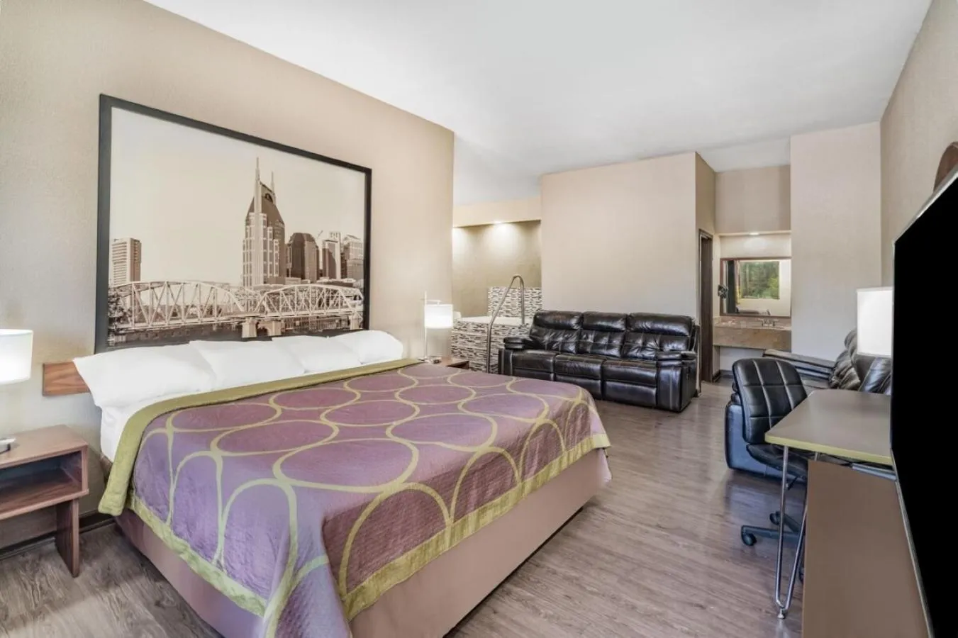 Deluxe King Suite - Smoking in Super 8 by Wyndham Columbia