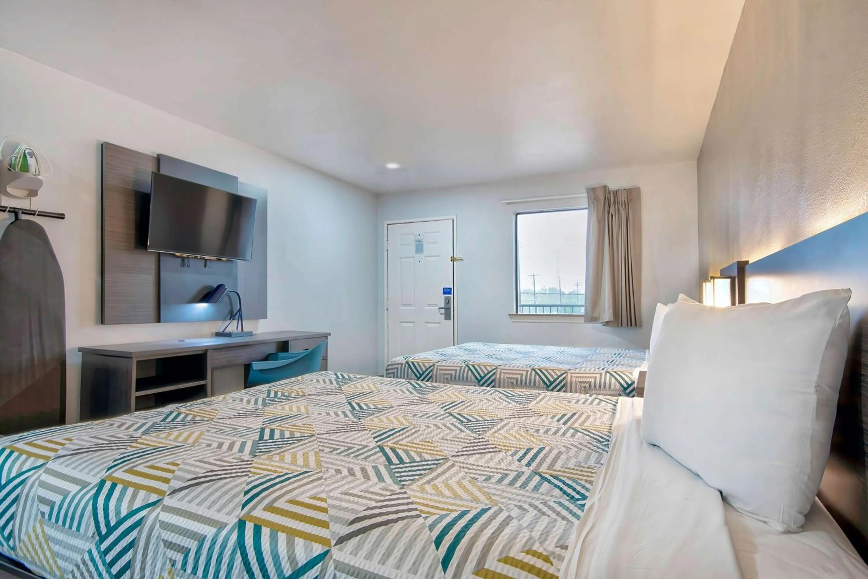 Queen Room with Two Queen Beds - Non-Smoking in Studio 6 - Texas City, TX