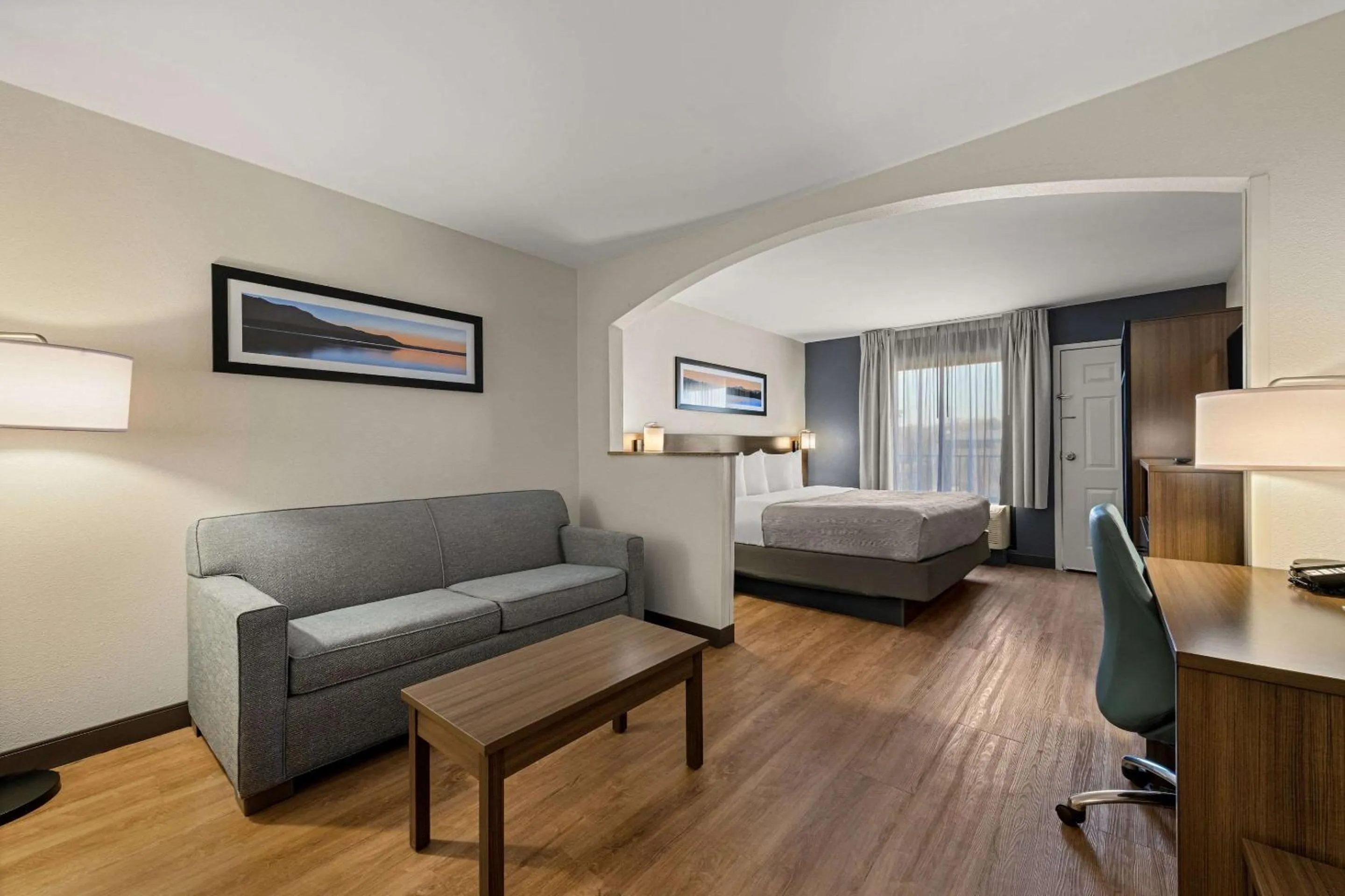 King Suite in Quality Inn & Suites Matthews - Charlotte