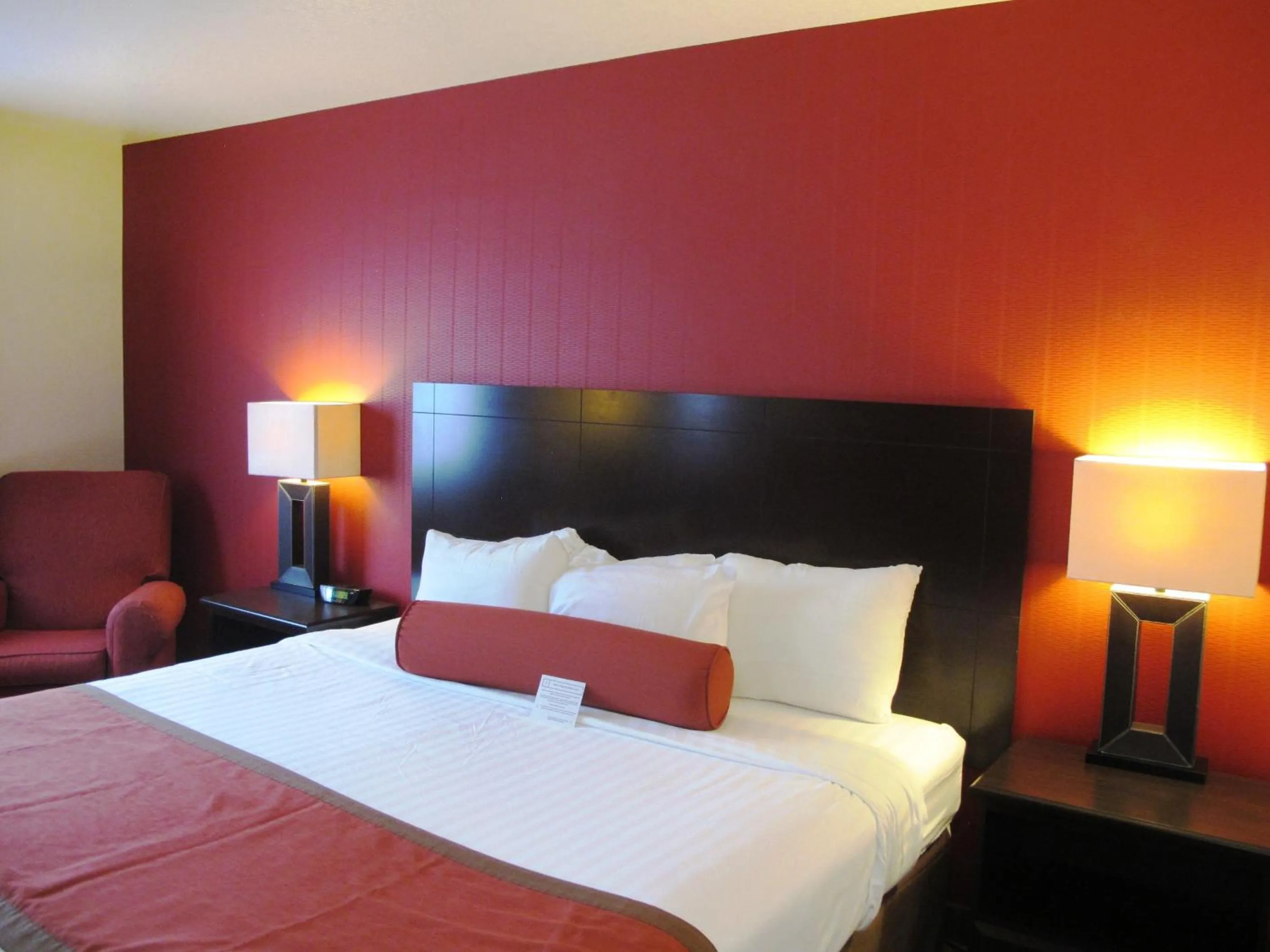 King Room in Garner Hotel Boise Airport by IHG