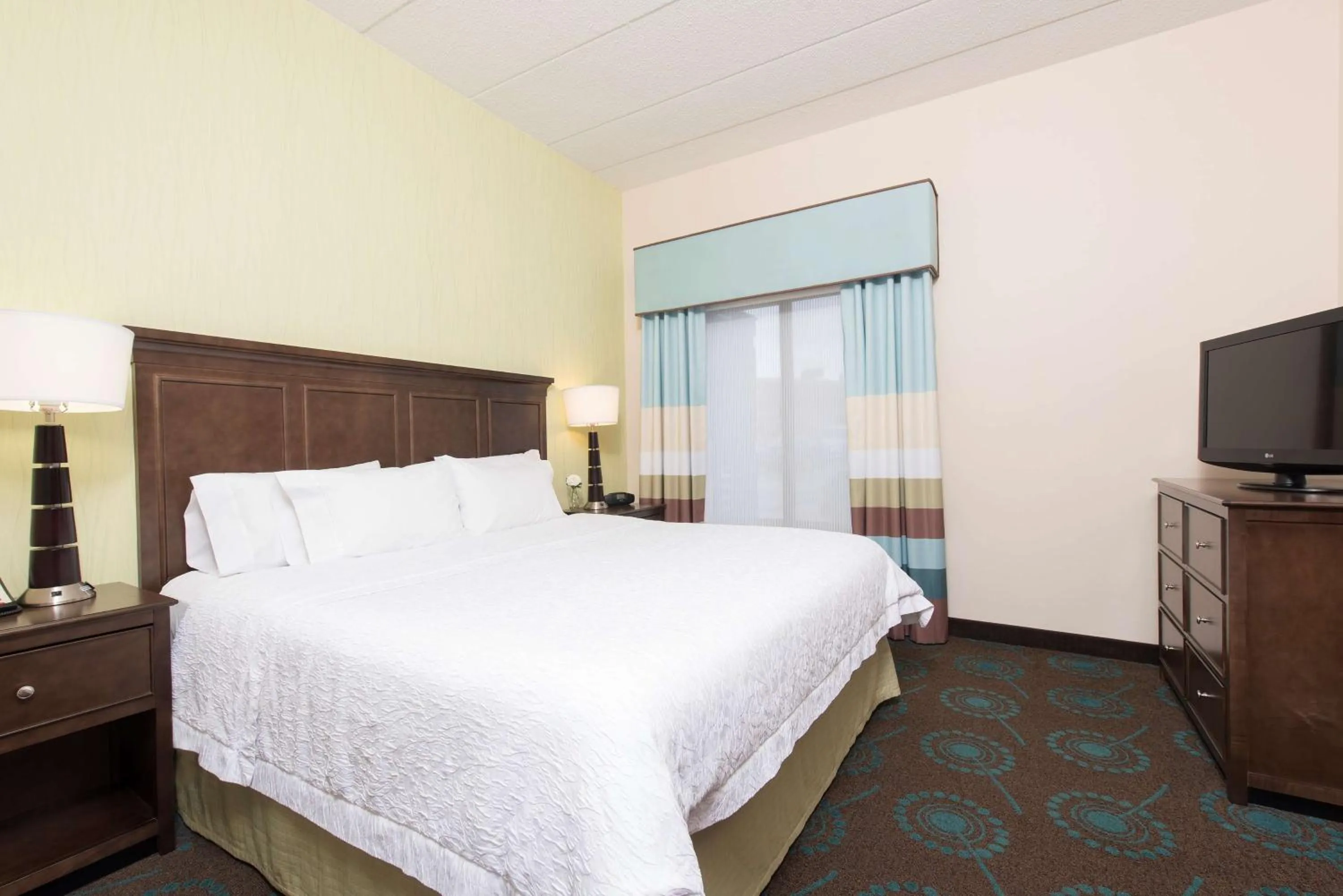 One-Bedroom King Suite with Kitchen - Non-Smoking  in Hampton Inn & Suites Kokomo