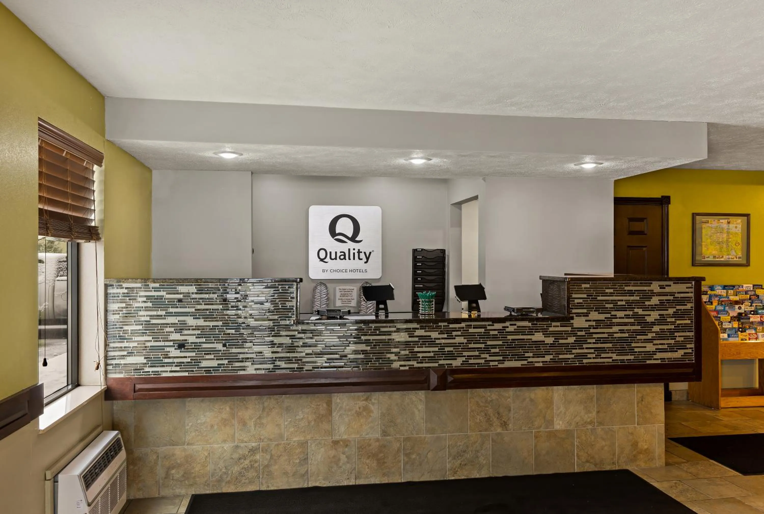 Lobby or reception in Quality Inn Traverse City