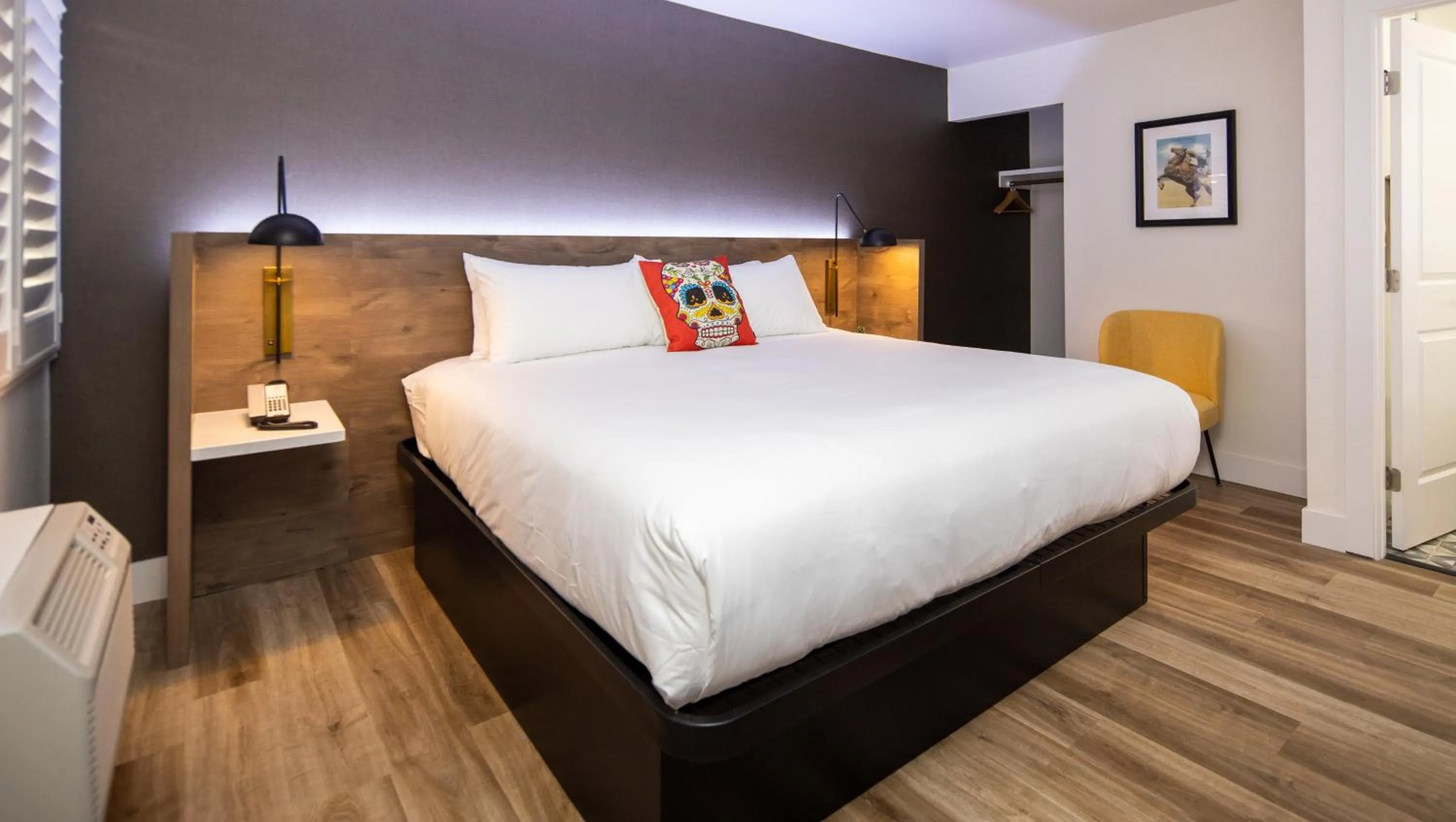 King Room - Non-Smoking in The Catrina Hotel