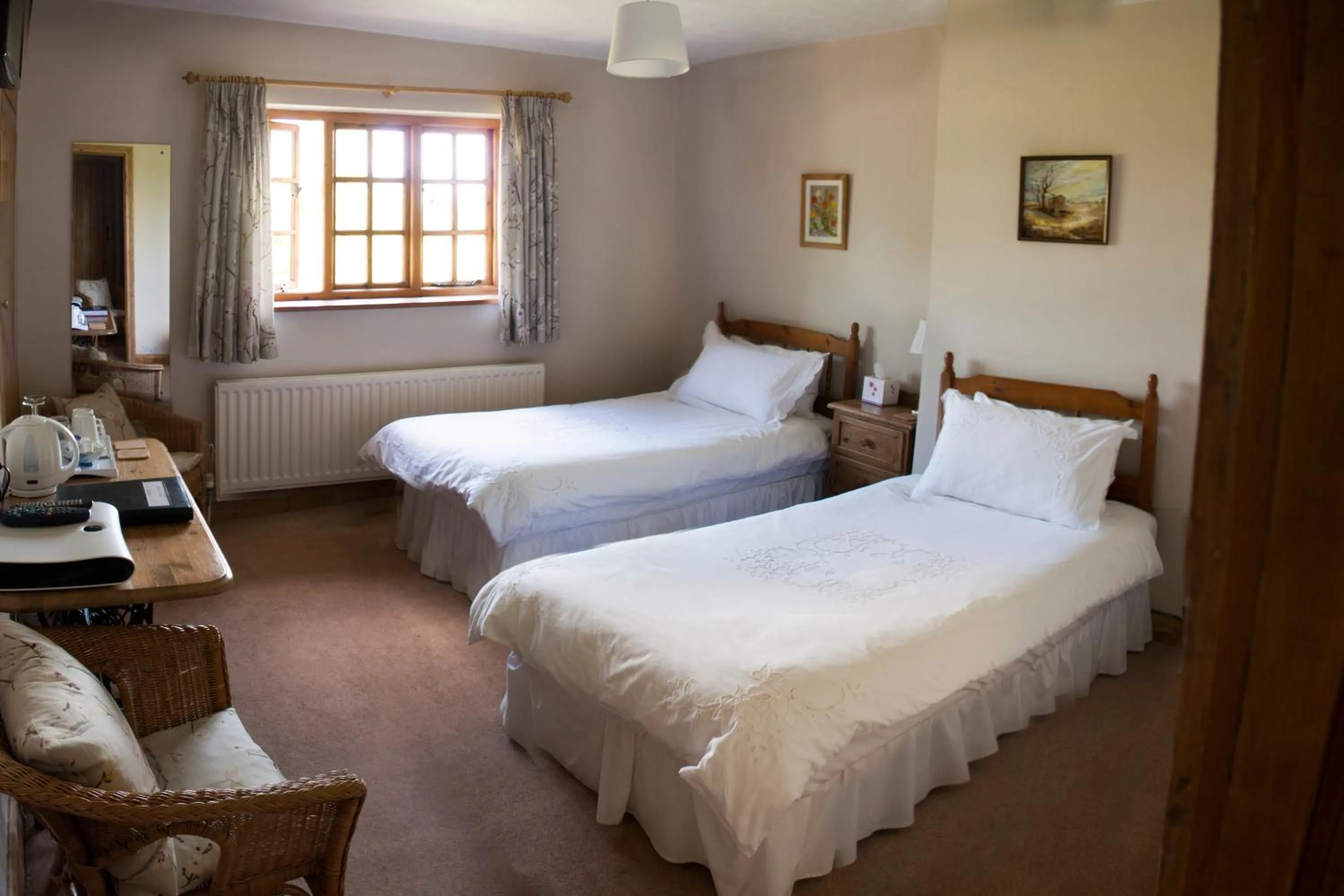 Twin or King Room in Larkrise Cottage Bed And Breakfast