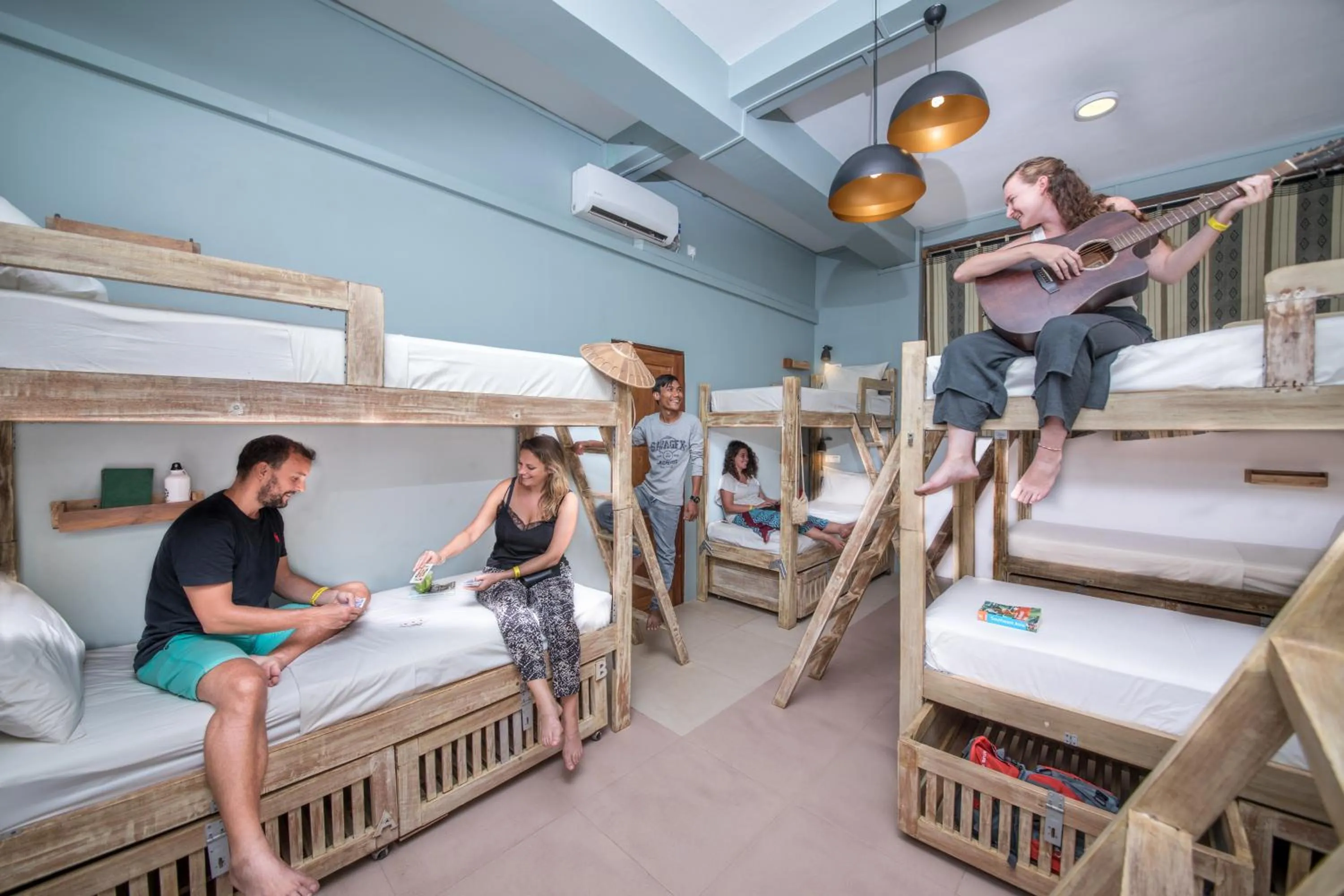 Bed in 10-Bed Mixed Dormitory Room in Ostello Bello Bagan Pool