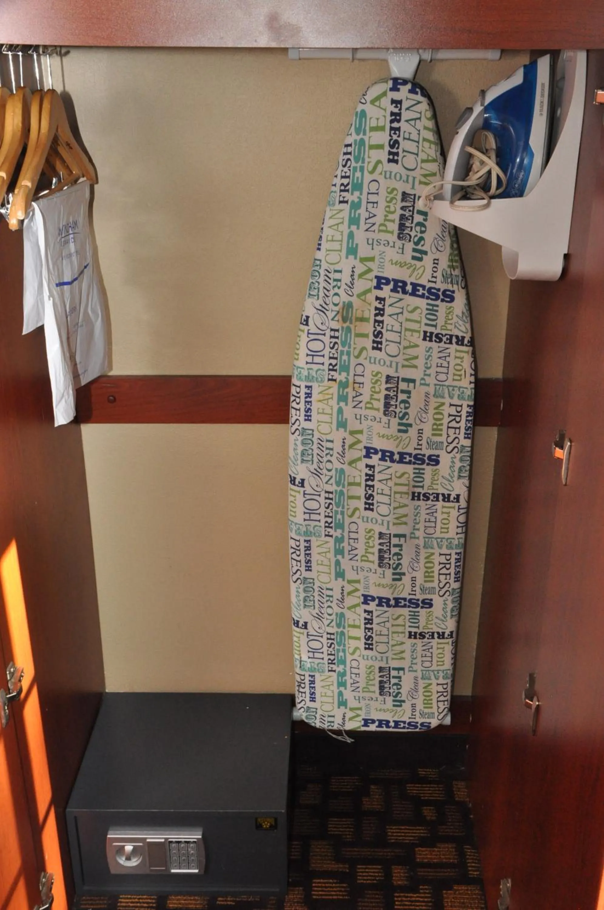 Queen Studio Suite - Non-Smoking in Microtel Inn & Suites by Wyndham Lithonia/Stone Mountain