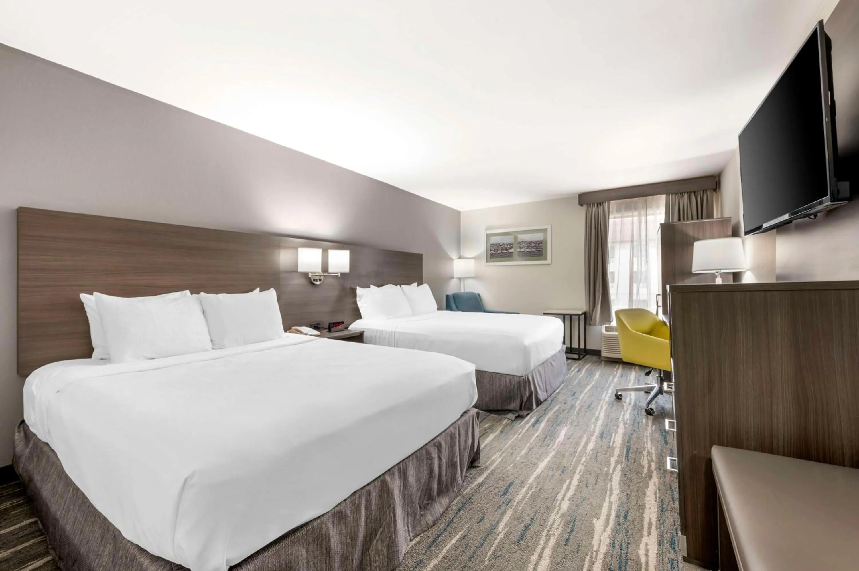 Queen Beds Room with Two Queen Beds - Non-Smoking in Best Western Heartland Inn