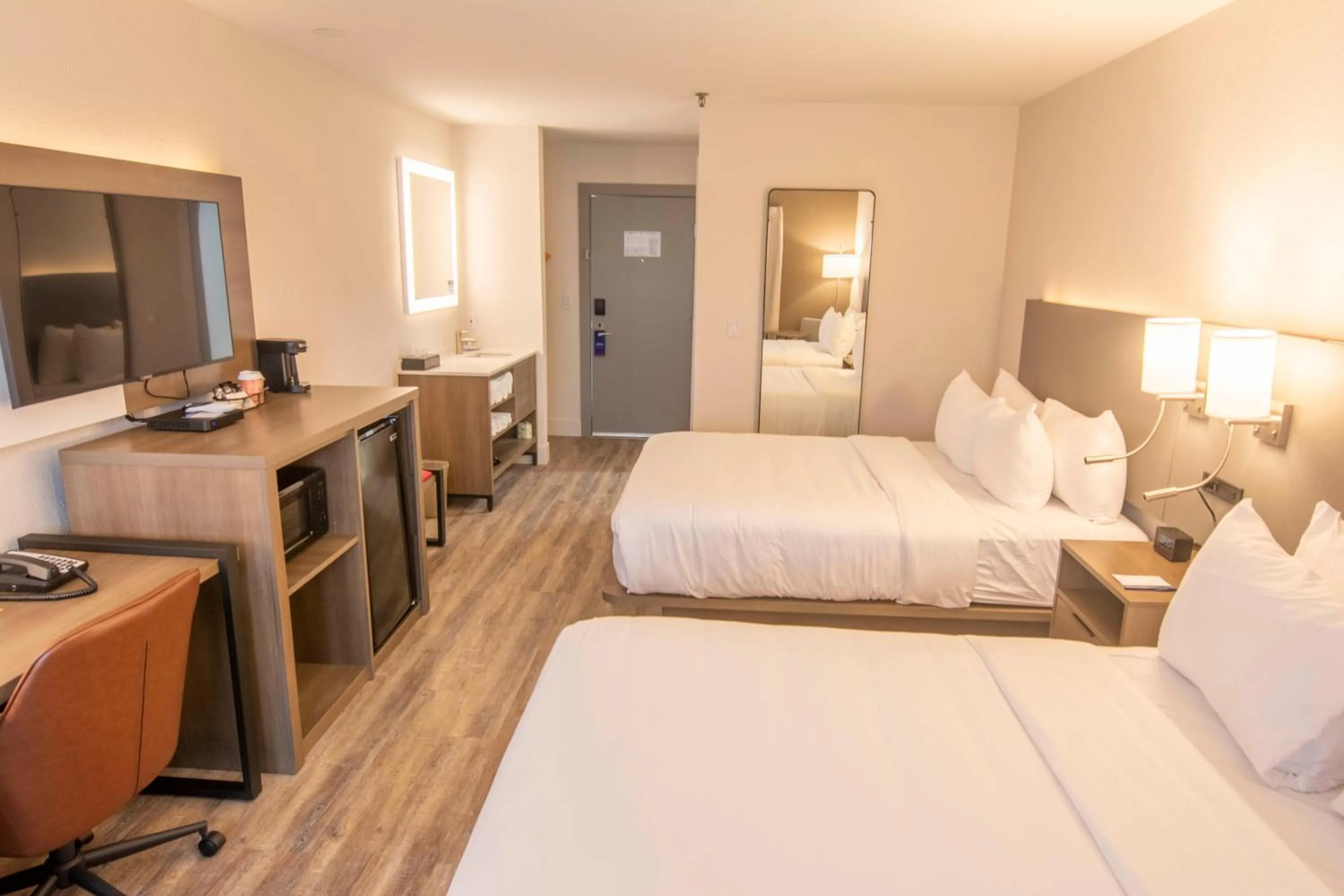 Quadruple Room with Two Queen Beds - Non Smoking in Comfort Inn Battle Mountain - Midway Between Elko and Winnemucca