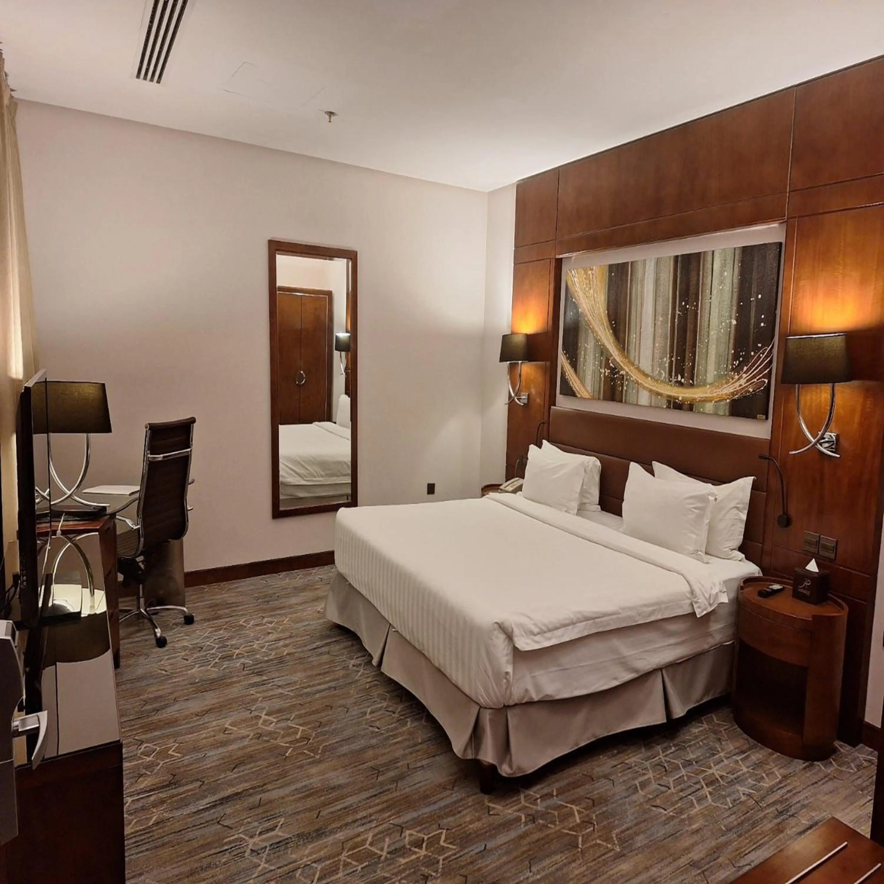 Deluxe Suite in Sunday Signature Riyadh Formerly Qaser Al Hamra by Warwick