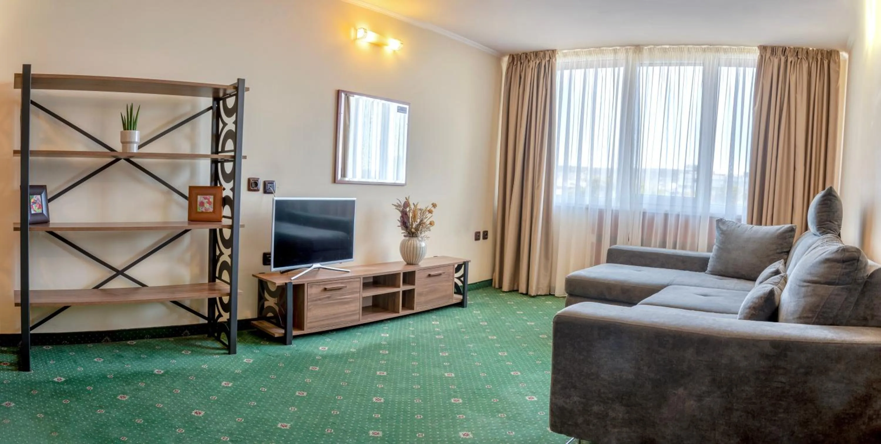 One-Bedroom Apartment in Hotel Orbita