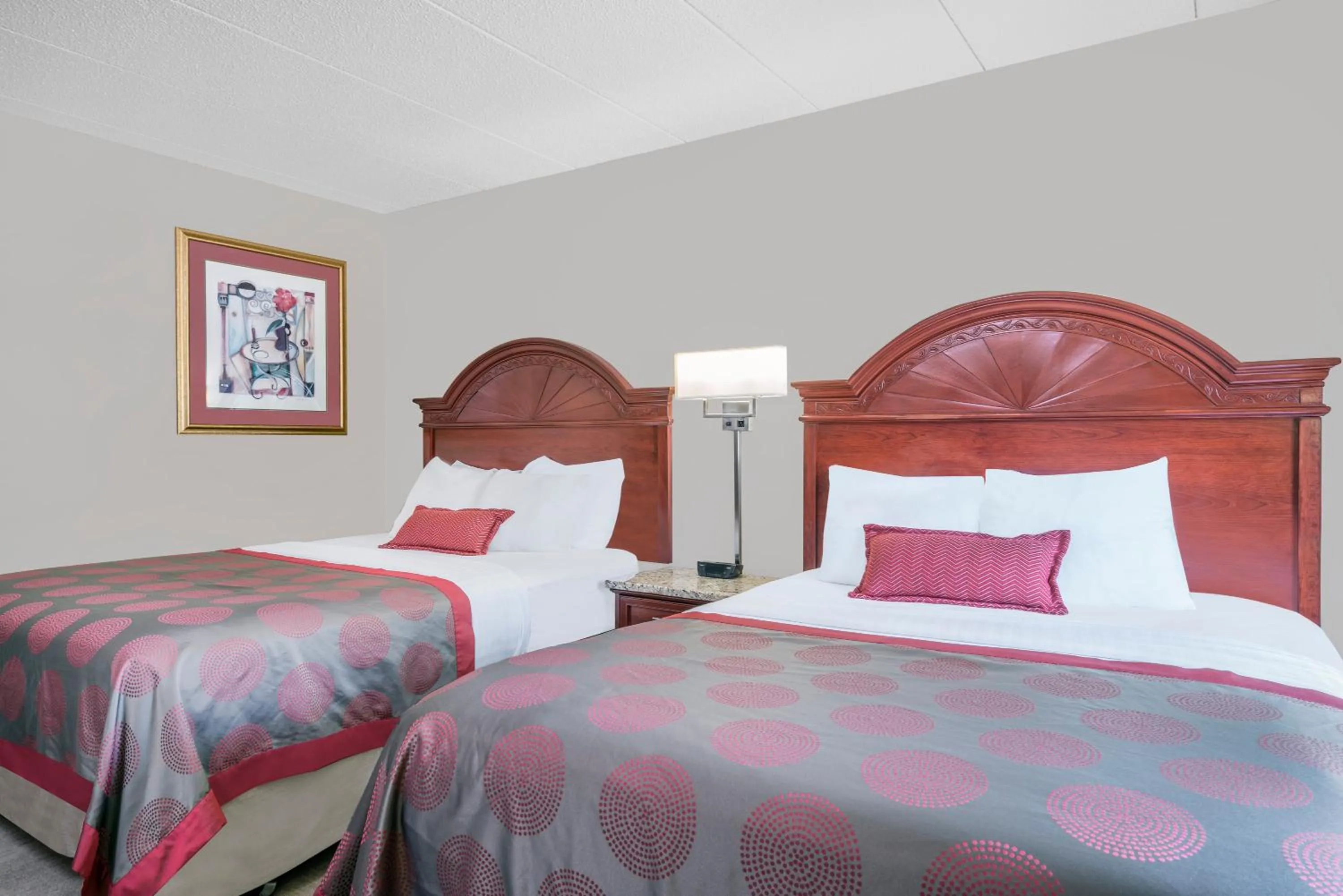 Queen Room with Two Queen Beds - Non-Smoking in Ramada by Wyndham Minneapolis Golden Valley