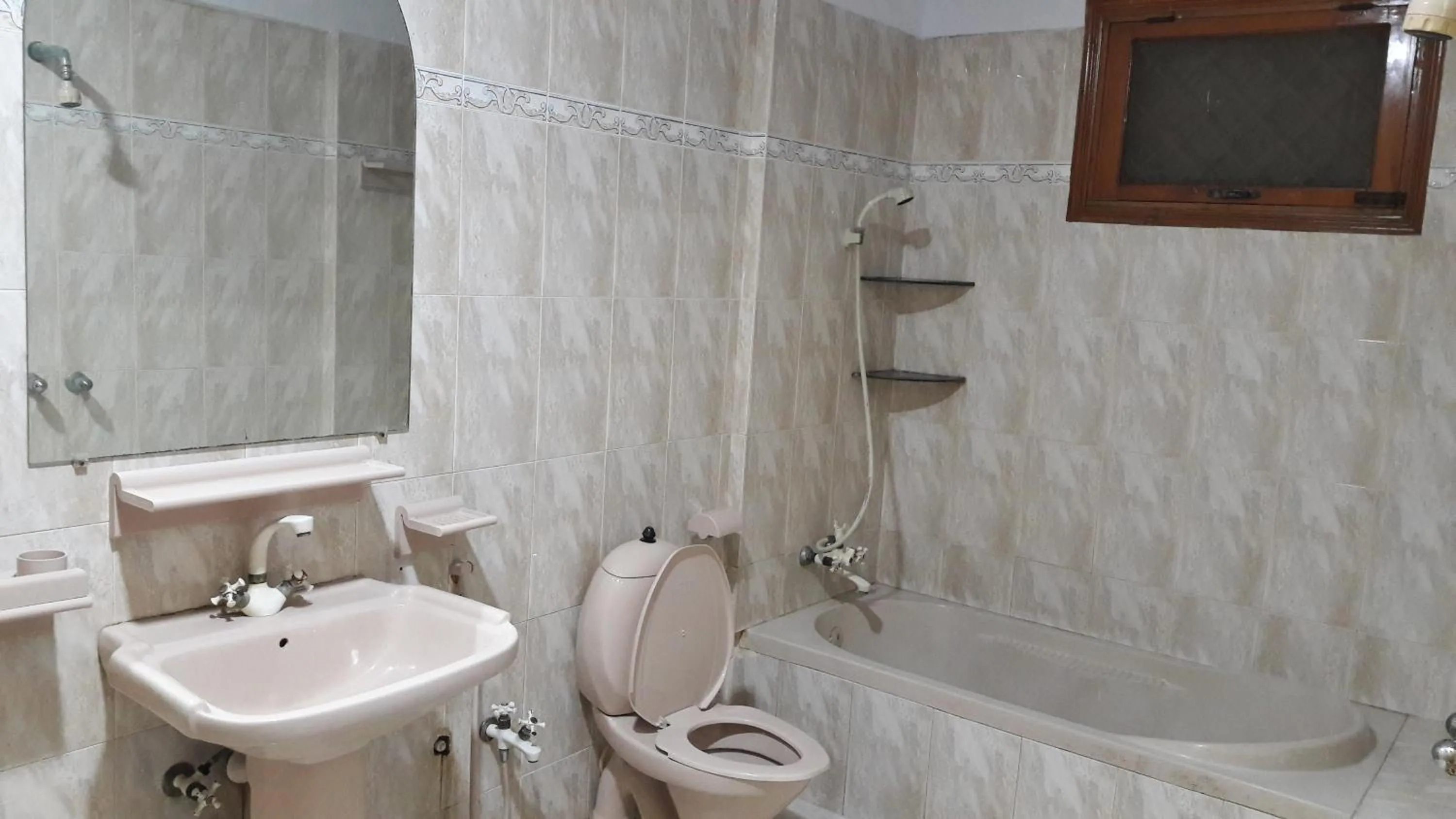 Deluxe Queen Room - single occupancy in Hotel Seven 7