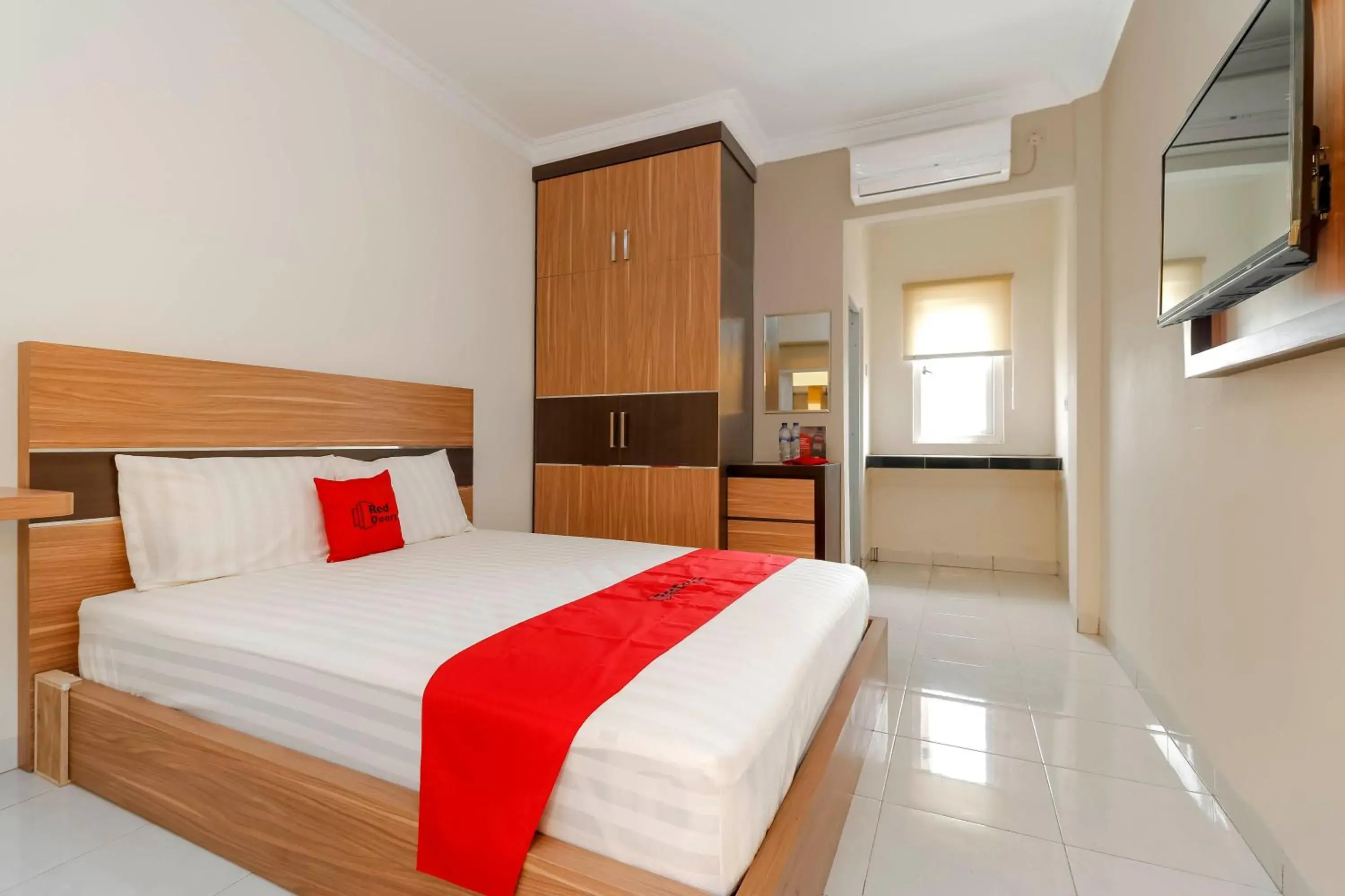 RedDoorz Plus near Palembang Square Mall RedDoorz Plus near Palembang Square Mall
