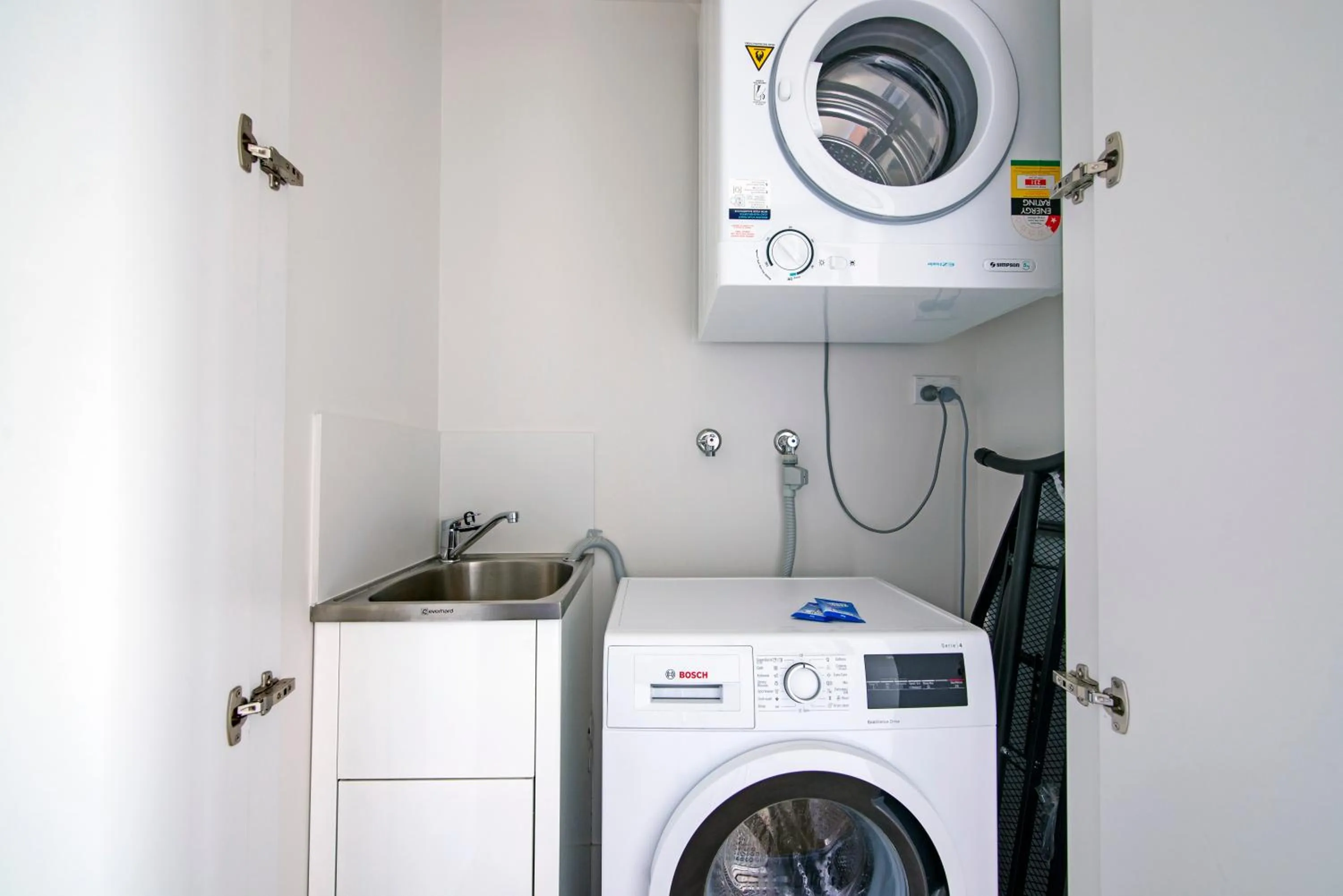 Three Bedroom Apartment in Ruby Gold Coast by CLLIX