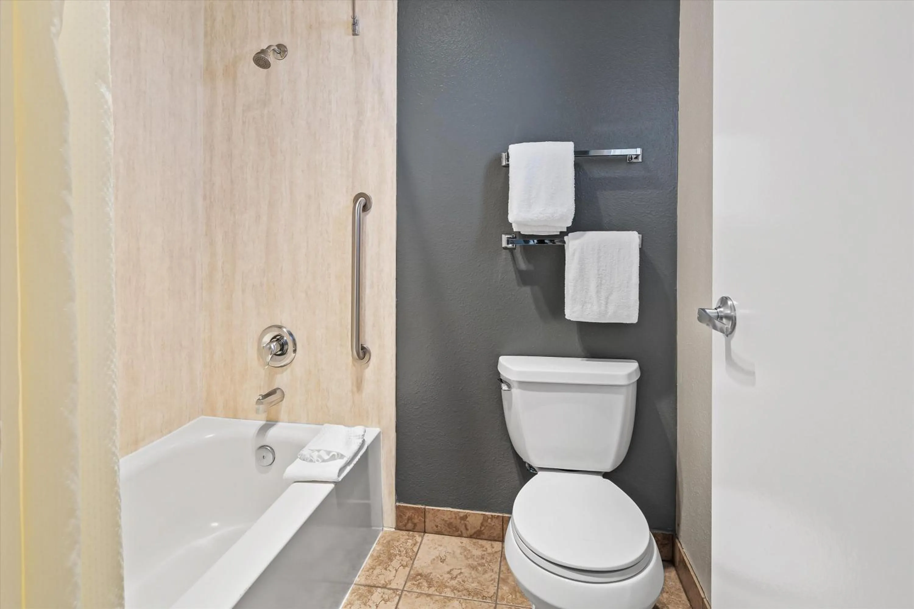 King Room - Non-Smoking in Bend Inn & Suites