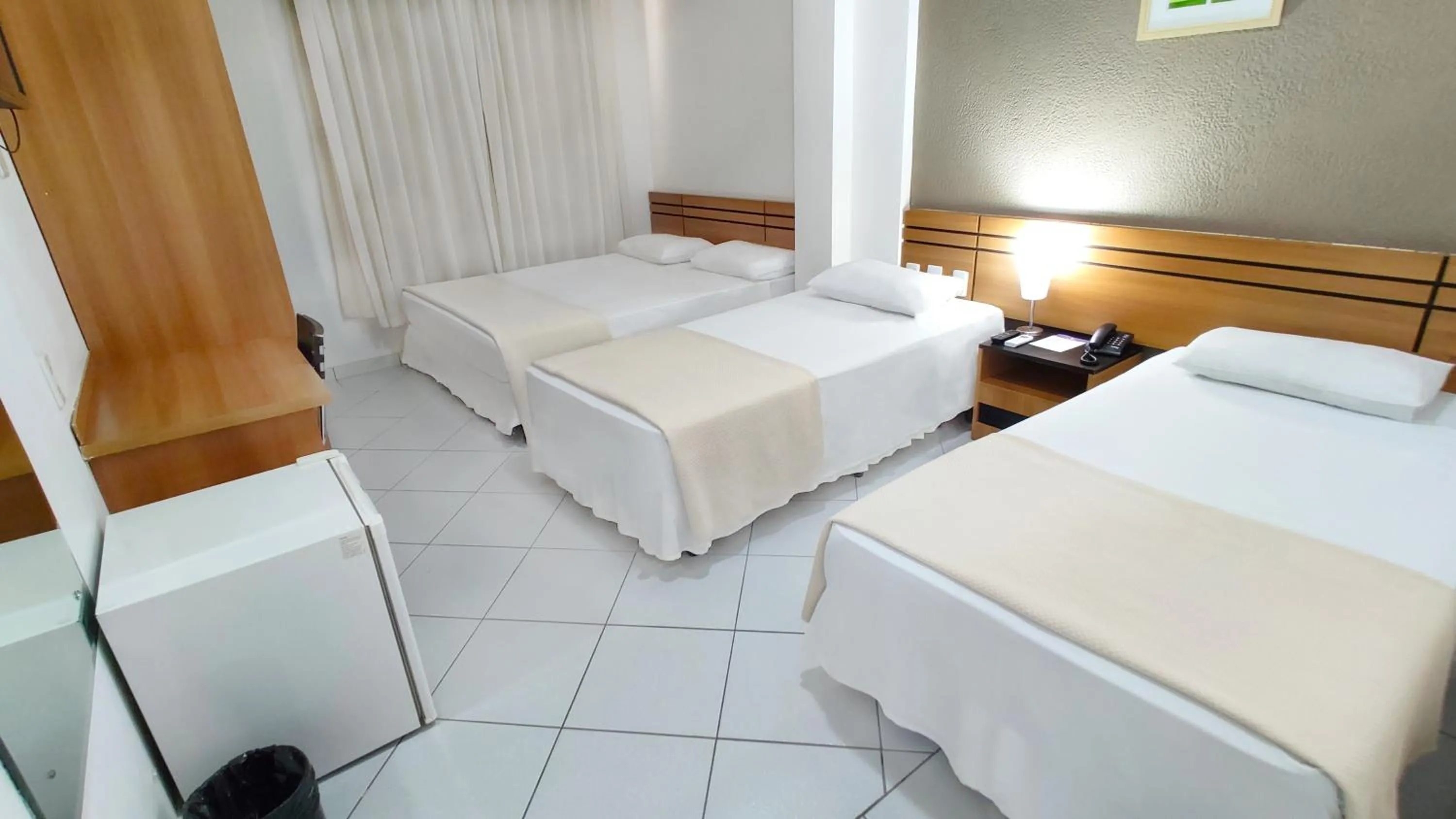 Standard Quadruple Room - single occupancy in Delcas Hotel