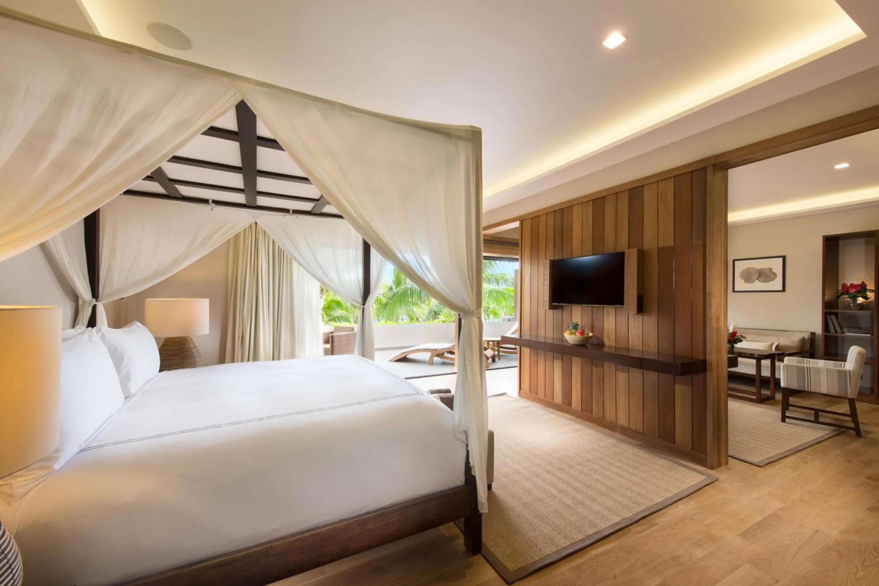King Suite with Lagoon View in Conrad Bora Bora Nui