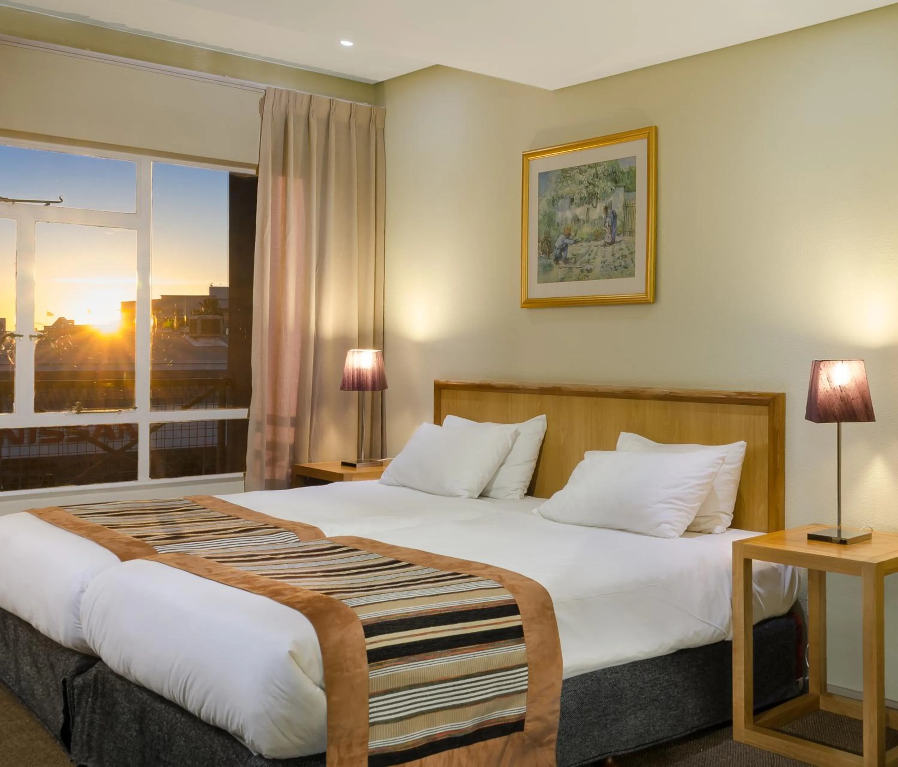 Standard Twin Room in River City Inn