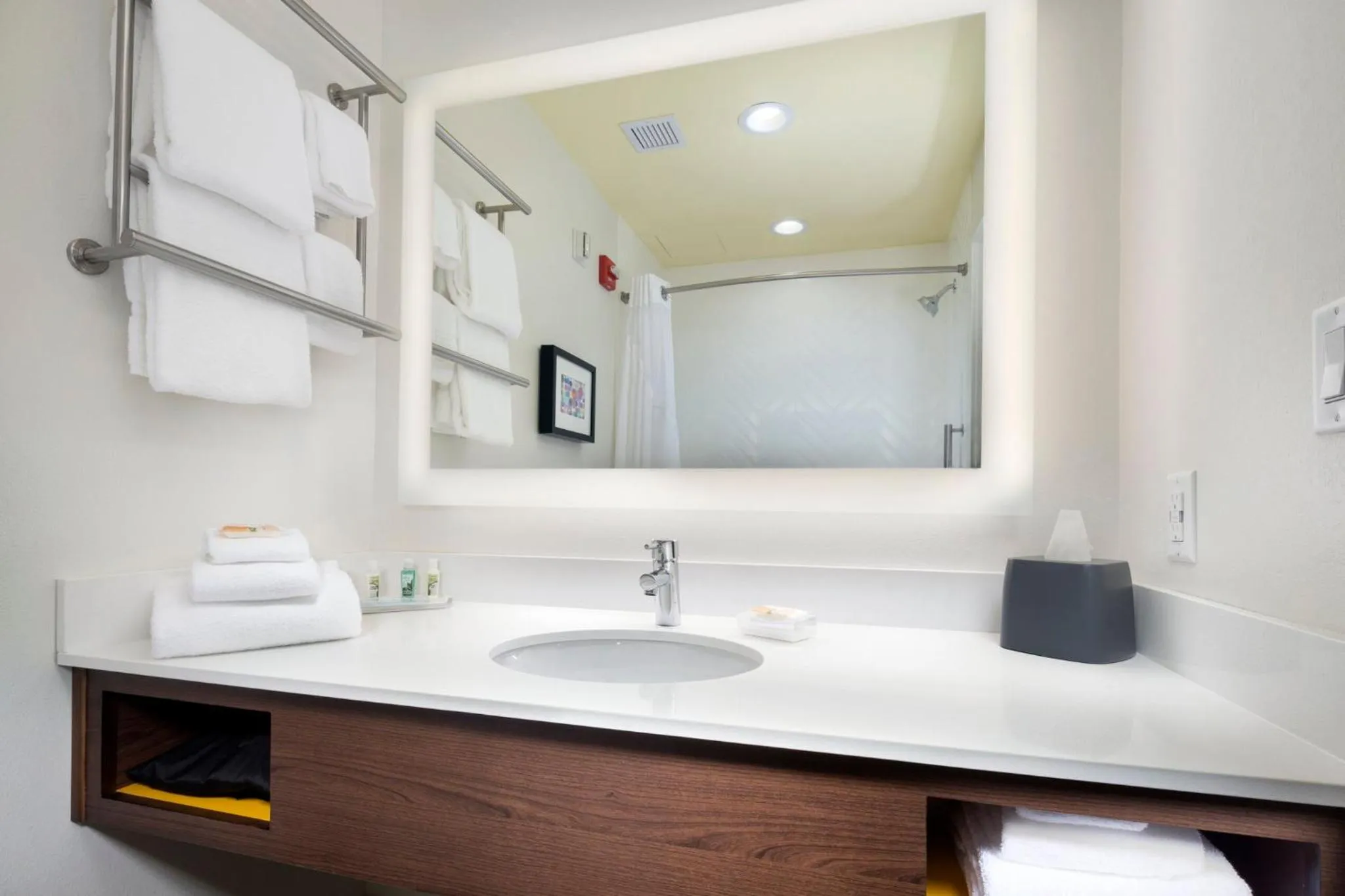 Queen Room with Two Queen Beds - Hearing Accessible/Non-Smoking in Holiday Inn & Suites Arden - Asheville Airport by IHG