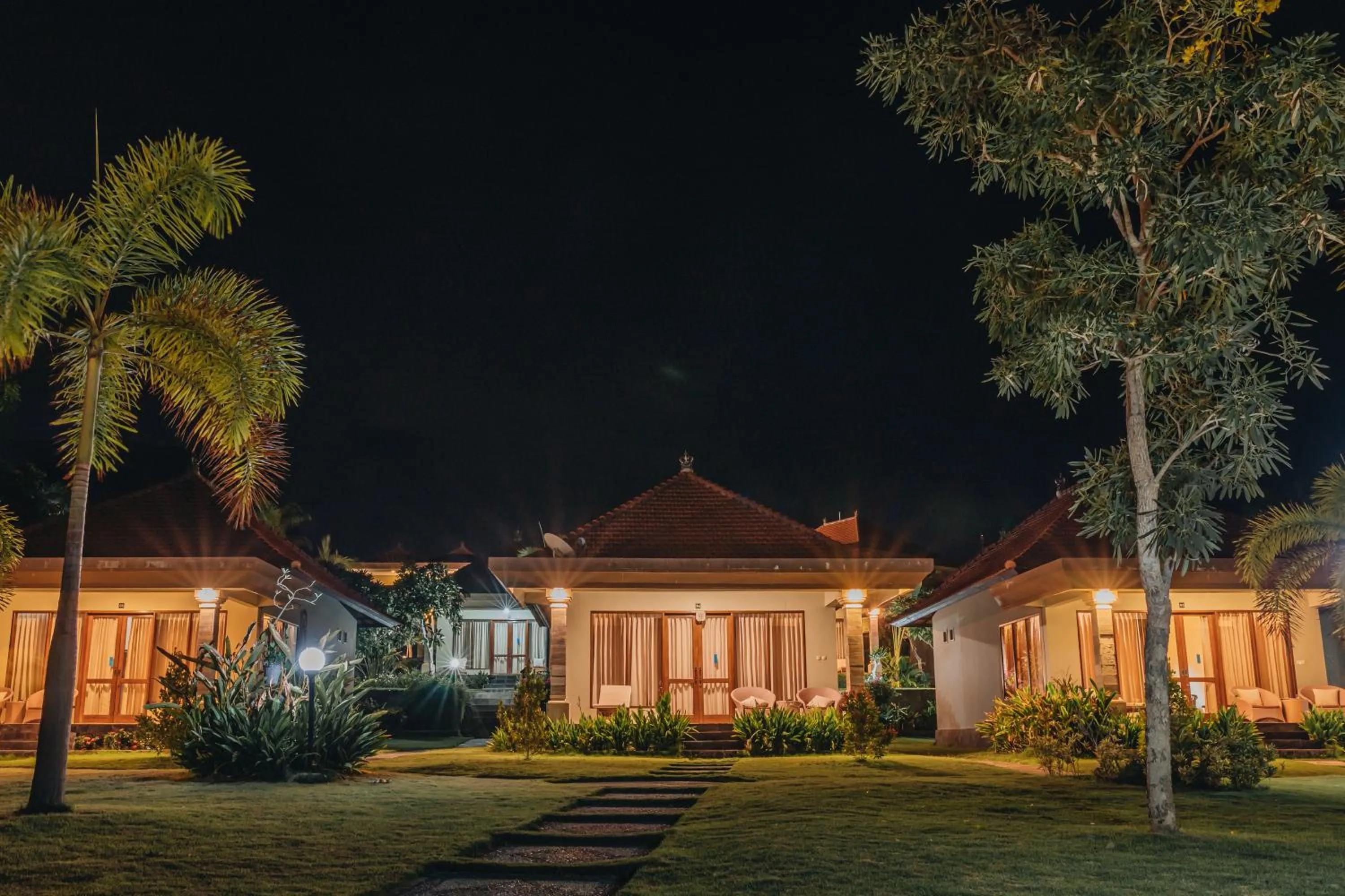 Deluxe Double or Twin Room in Ocean View Tulamben Dive & Resort